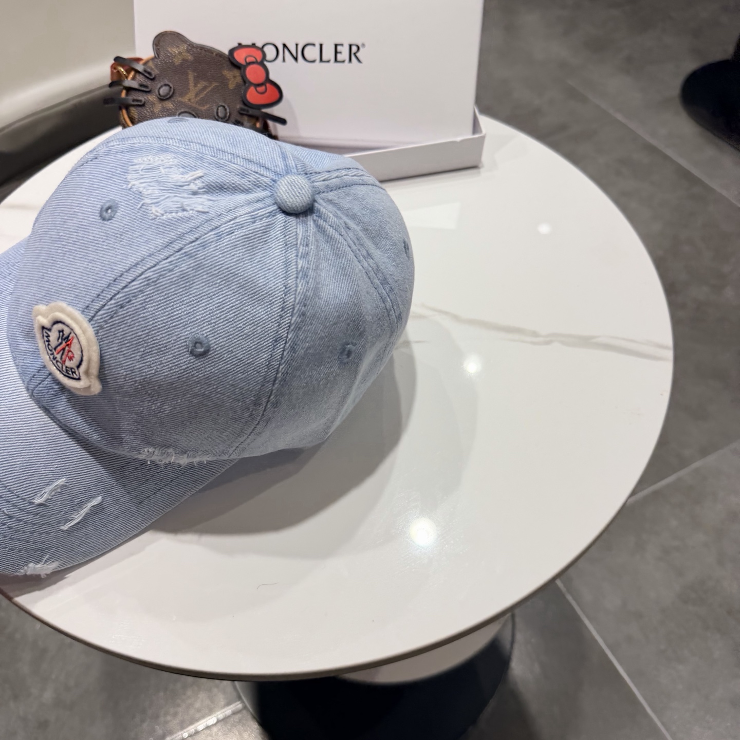 蒙口moncler2026新款的春季破洞 棒球帽，四季都通用👍 闭眼入阿铁子们❗️