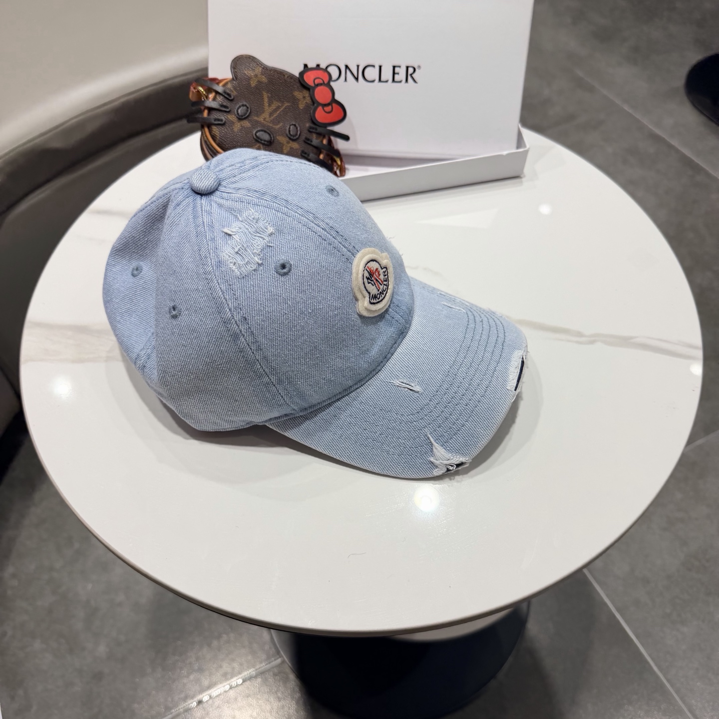 蒙口moncler2026新款的春季破洞 棒球帽，四季都通用👍 闭眼入阿铁子们❗️