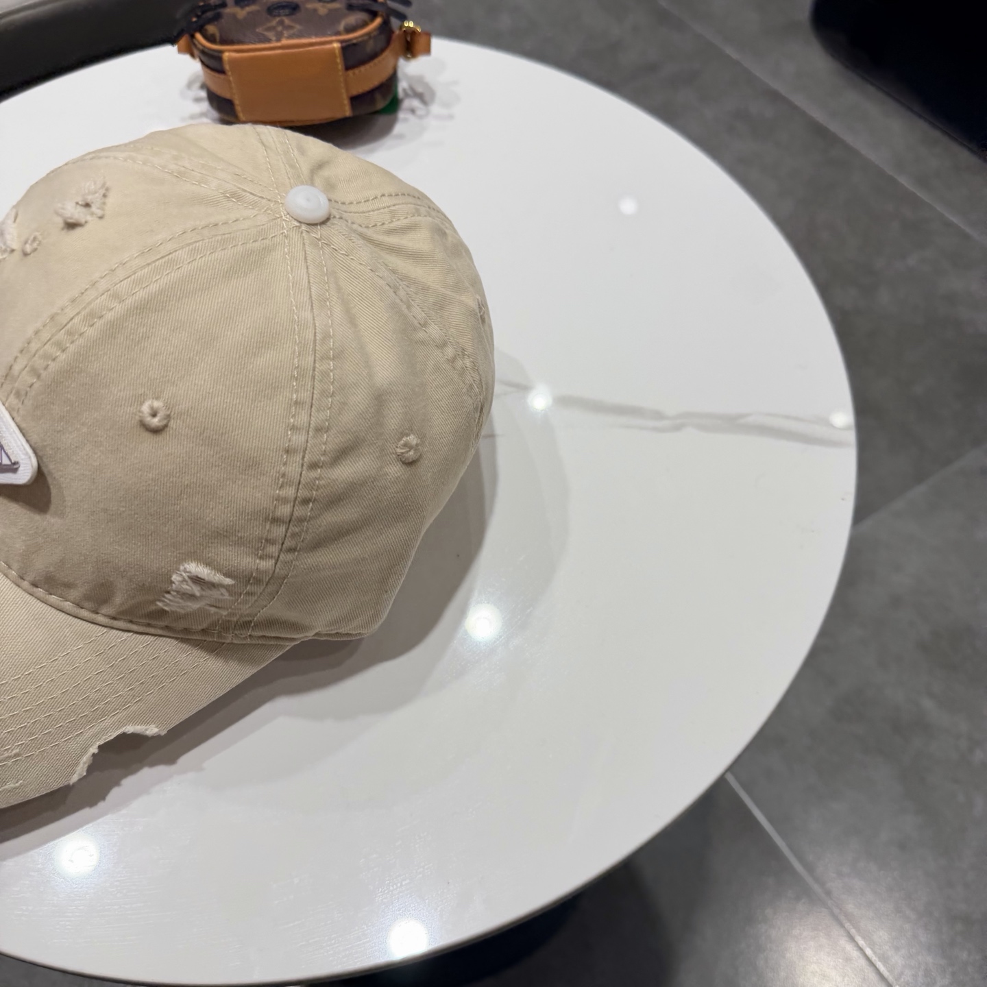 Prada普拉达 2026新款大牌款棒球帽，经典款男女通用