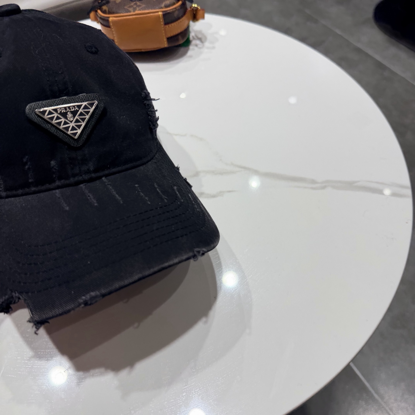 Prada普拉达 2026新款大牌款棒球帽，经典款男女通用