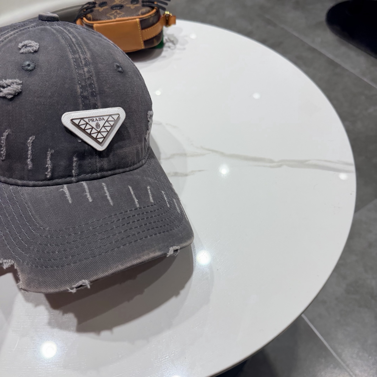 Prada普拉达 2026新款大牌款棒球帽，经典款男女通用