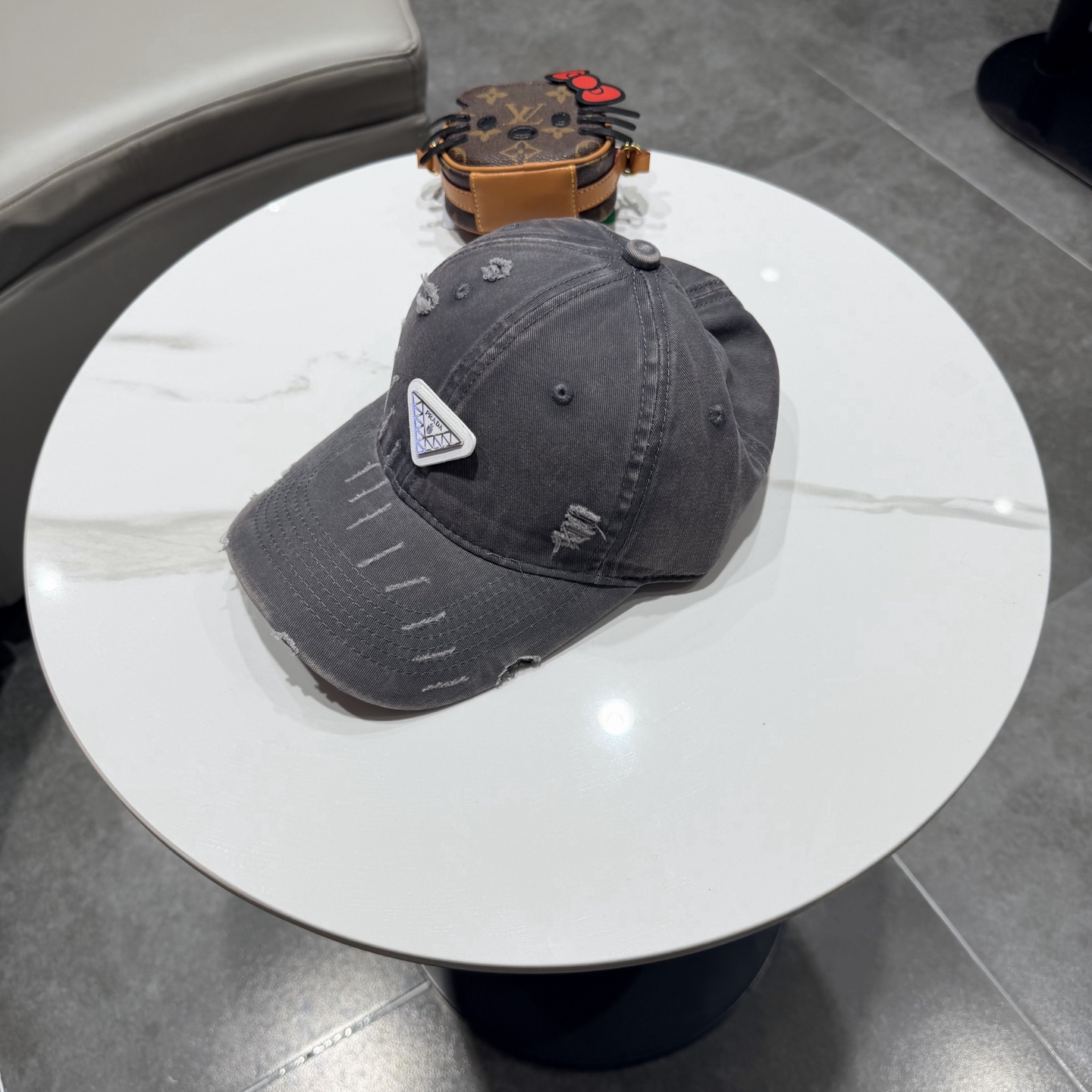 Prada普拉达 2026新款大牌款棒球帽，经典款男女通用