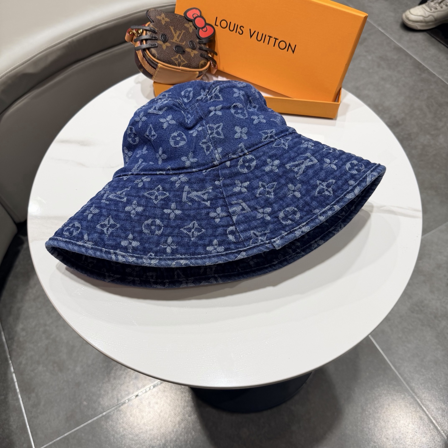 LV路易威登新款牛仔渔夫帽，头围57cm 男女通用