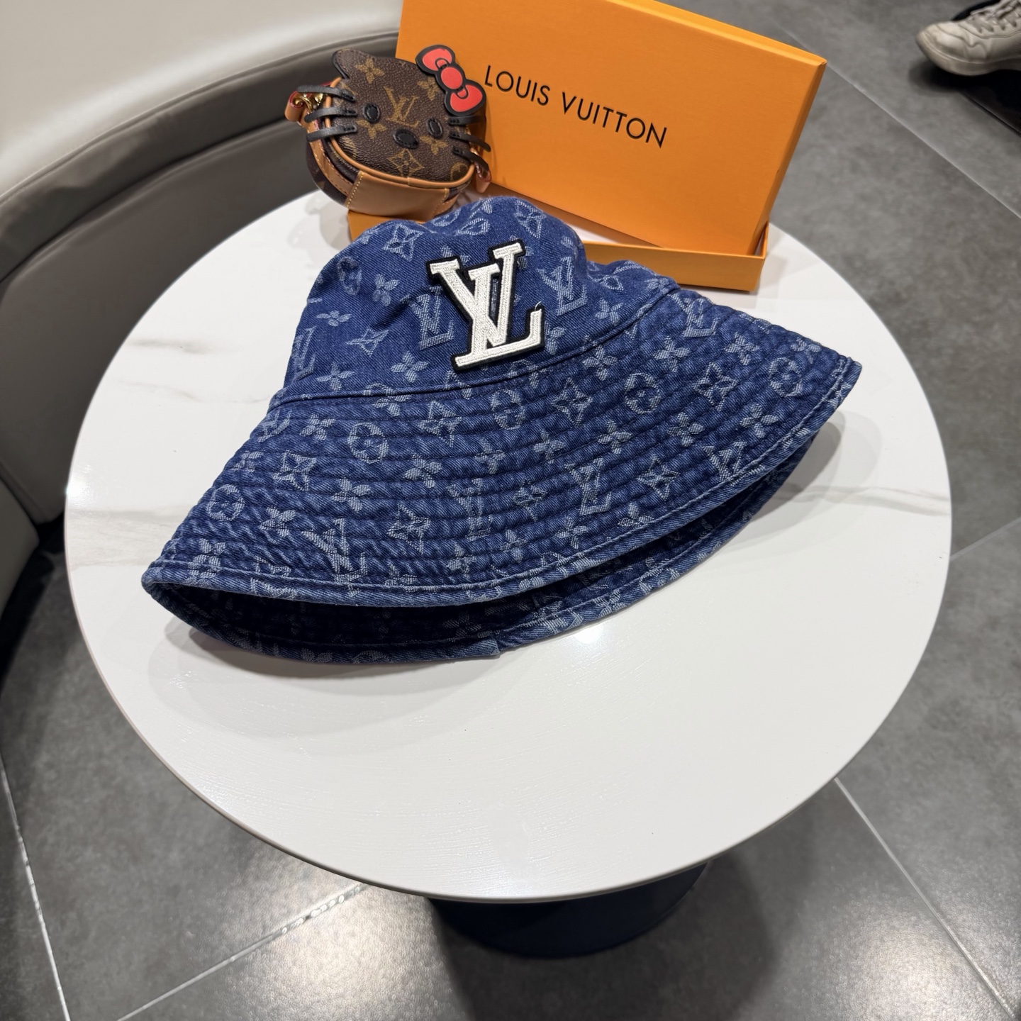 LV路易威登新款牛仔渔夫帽，头围57cm 男女通用