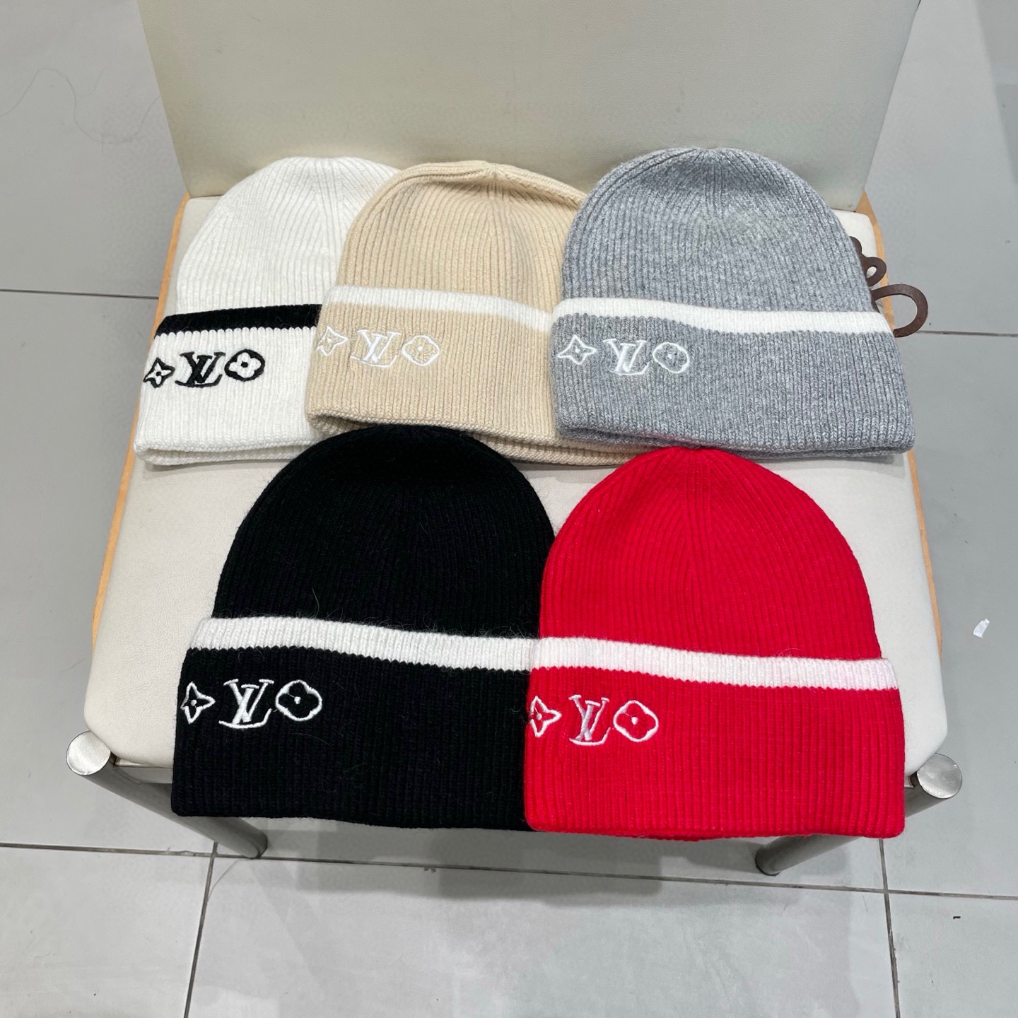 Lv路易威登专柜货，针织毛线帽，男女同款 正品开模