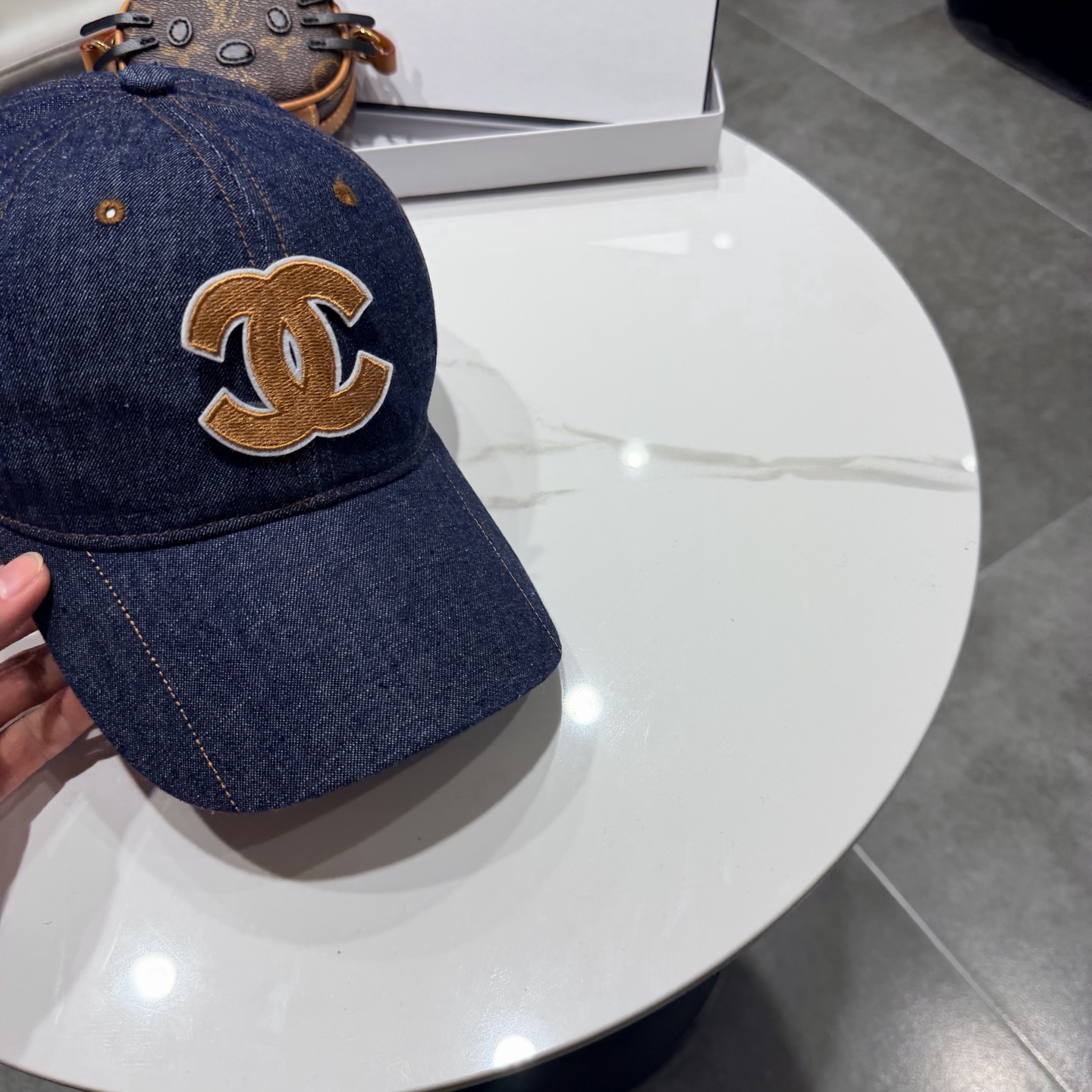 香奈儿2026新款经典休闲潮流款 上架简约棒球帽🧢日韩风格，随便搭配都超好看！出门旅游，绝对要入手的一款