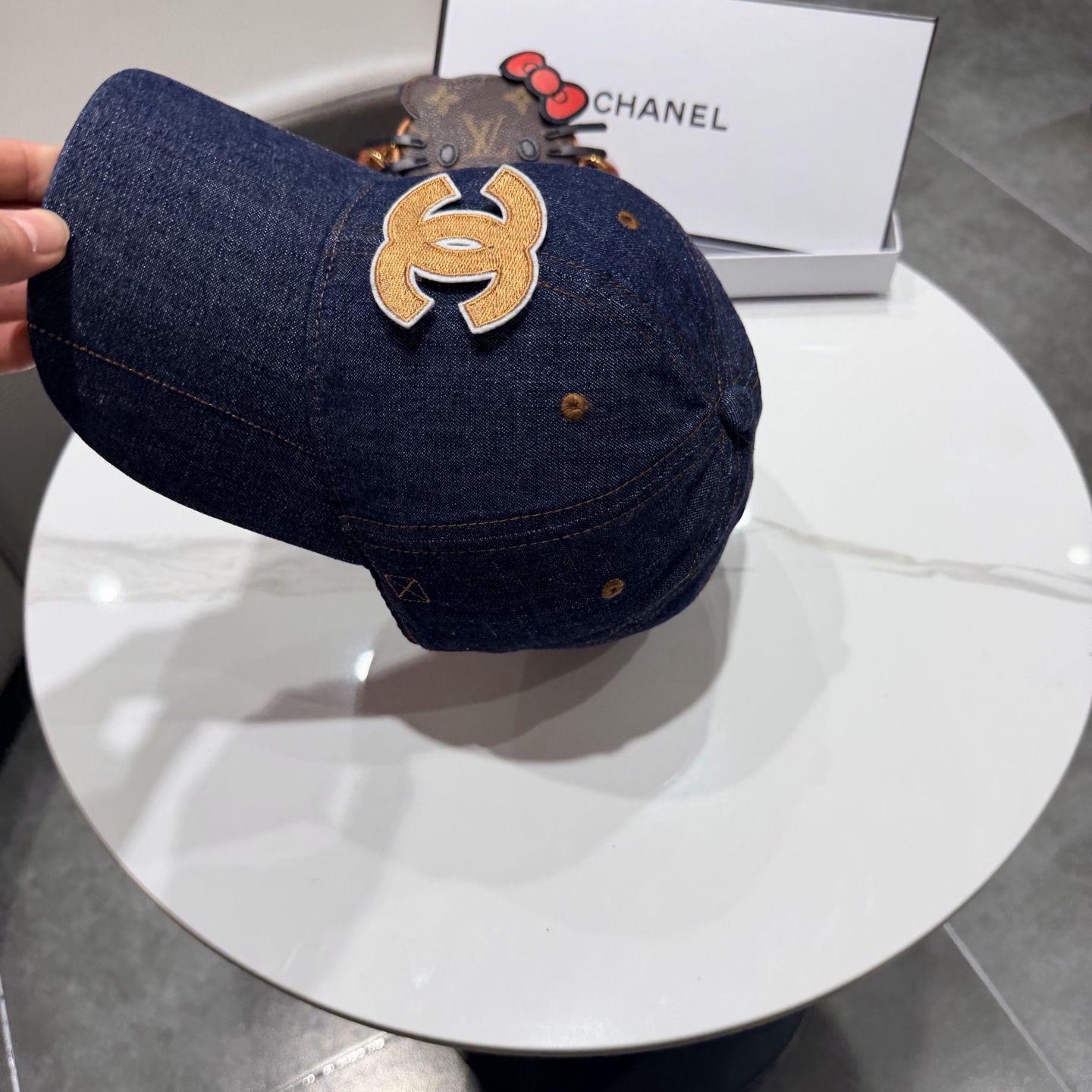 香奈儿2026新款经典休闲潮流款 上架简约棒球帽🧢日韩风格，随便搭配都超好看！出门旅游，绝对要入手的一款