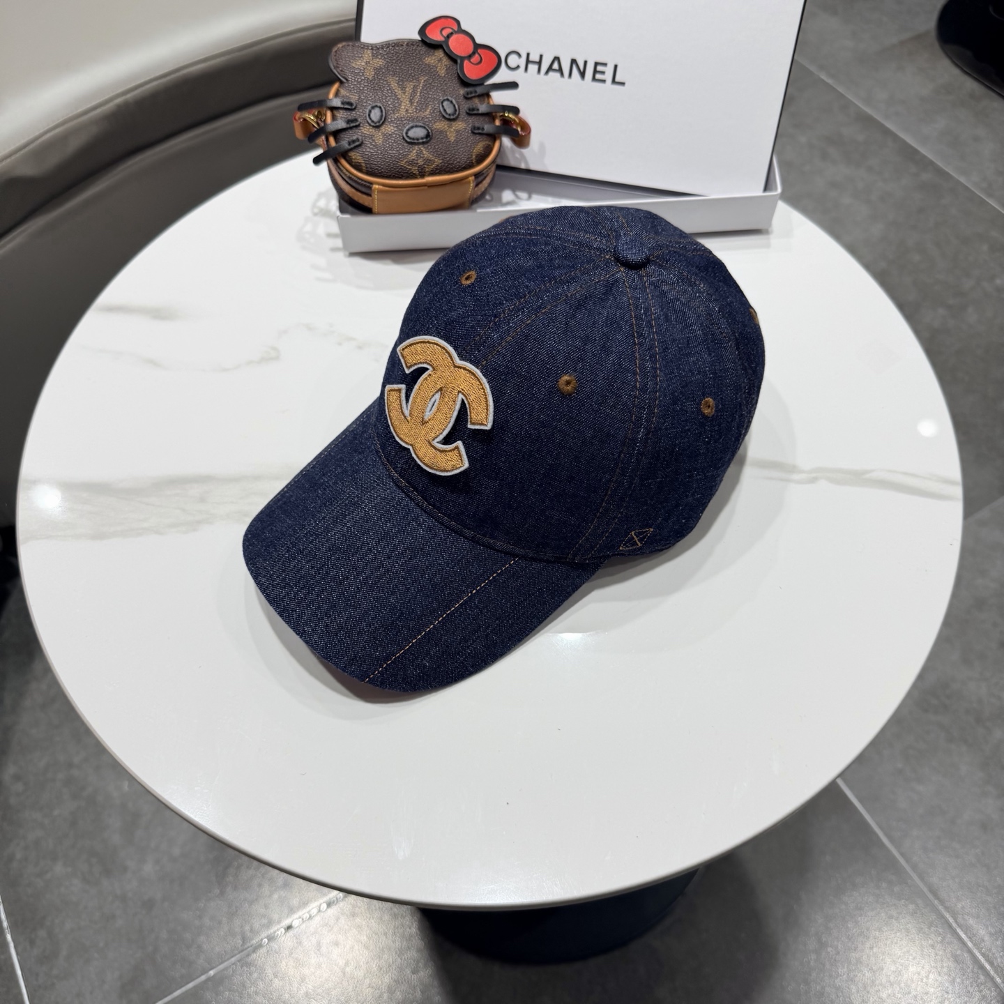 香奈儿2026新款经典休闲潮流款 上架简约棒球帽🧢日韩风格，随便搭配都超好看！出门旅游，绝对要入手的一款