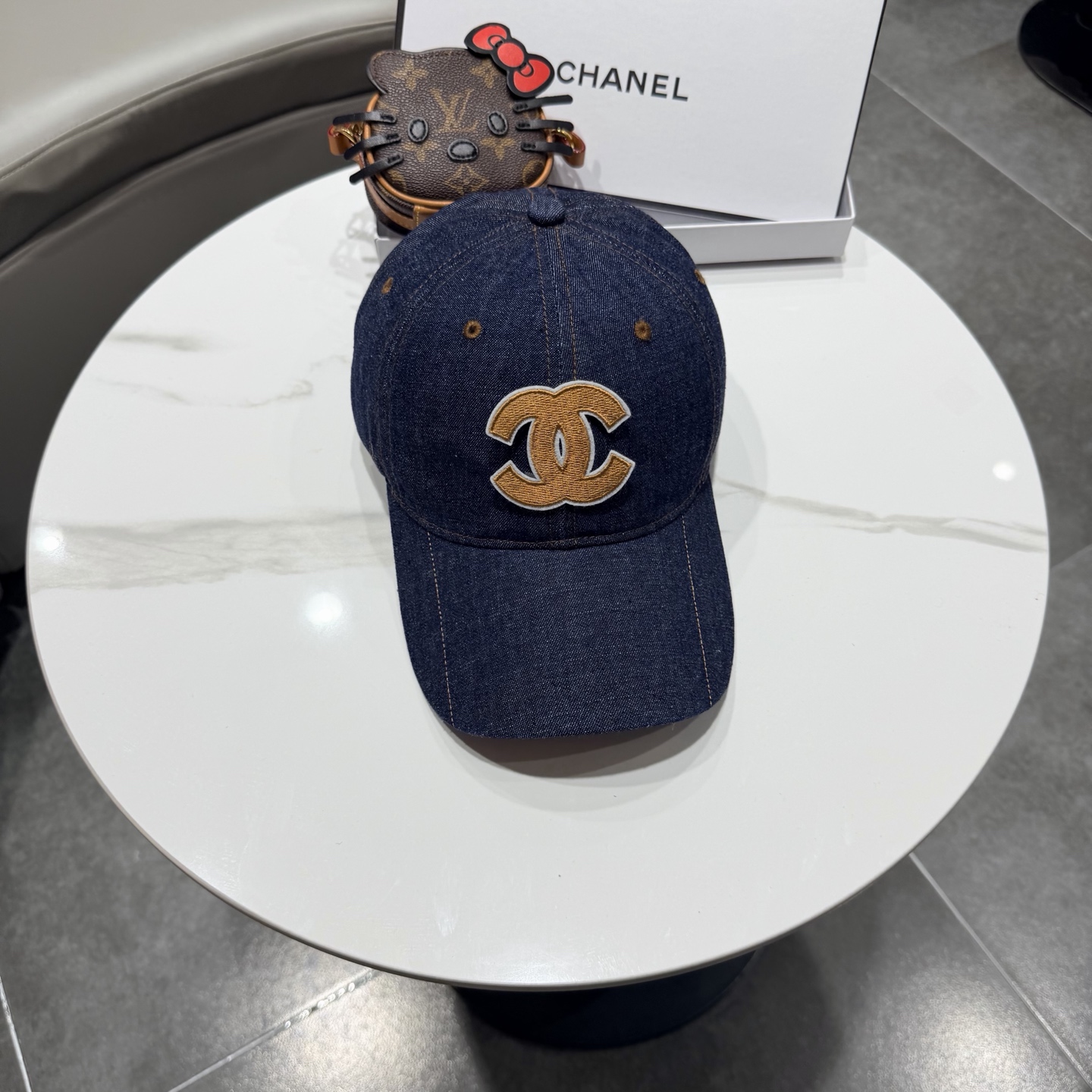 香奈儿2026新款经典休闲潮流款 上架简约棒球帽🧢日韩风格，随便搭配都超好看！出门旅游，绝对要入手的一款