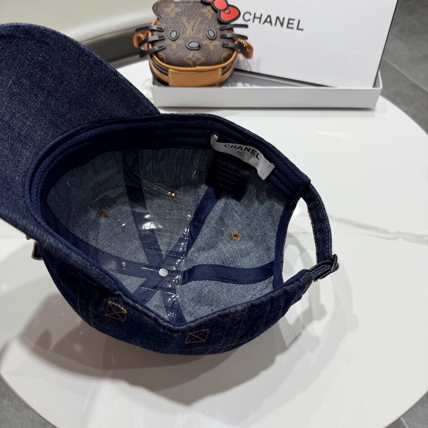 香奈儿2026新款经典休闲潮流款 上架简约棒球帽🧢日韩风格，随便搭配都超好看！出门旅游，绝对要入手的一款