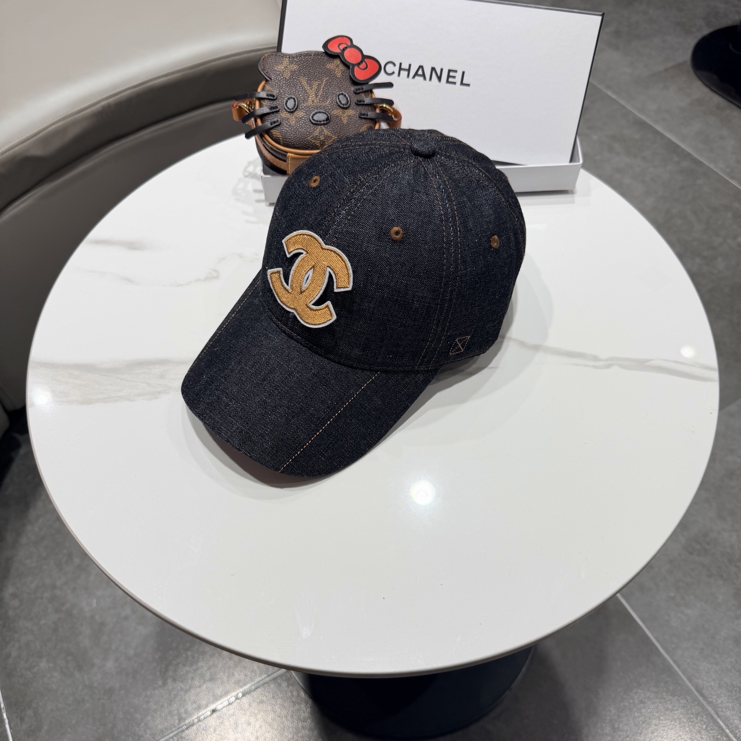 香奈儿2026新款经典休闲潮流款 上架简约棒球帽🧢日韩风格，随便搭配都超好看！出门旅游，绝对要入手的一款