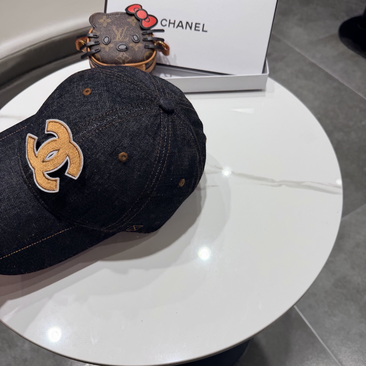 香奈儿2026新款经典休闲潮流款 上架简约棒球帽🧢日韩风格，随便搭配都超好看！出门旅游，绝对要入手的一款