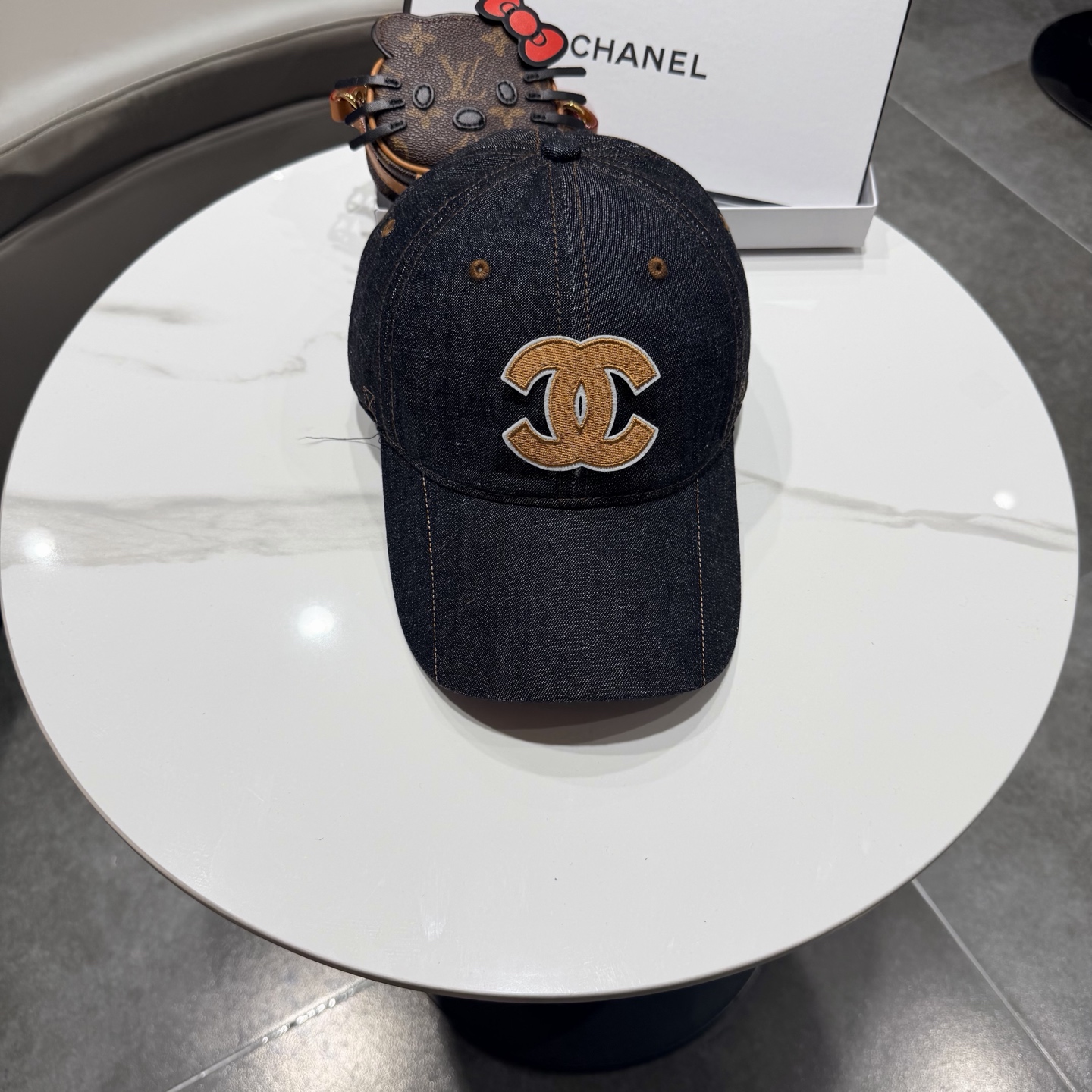 香奈儿2026新款经典休闲潮流款 上架简约棒球帽🧢日韩风格，随便搭配都超好看！出门旅游，绝对要入手的一款