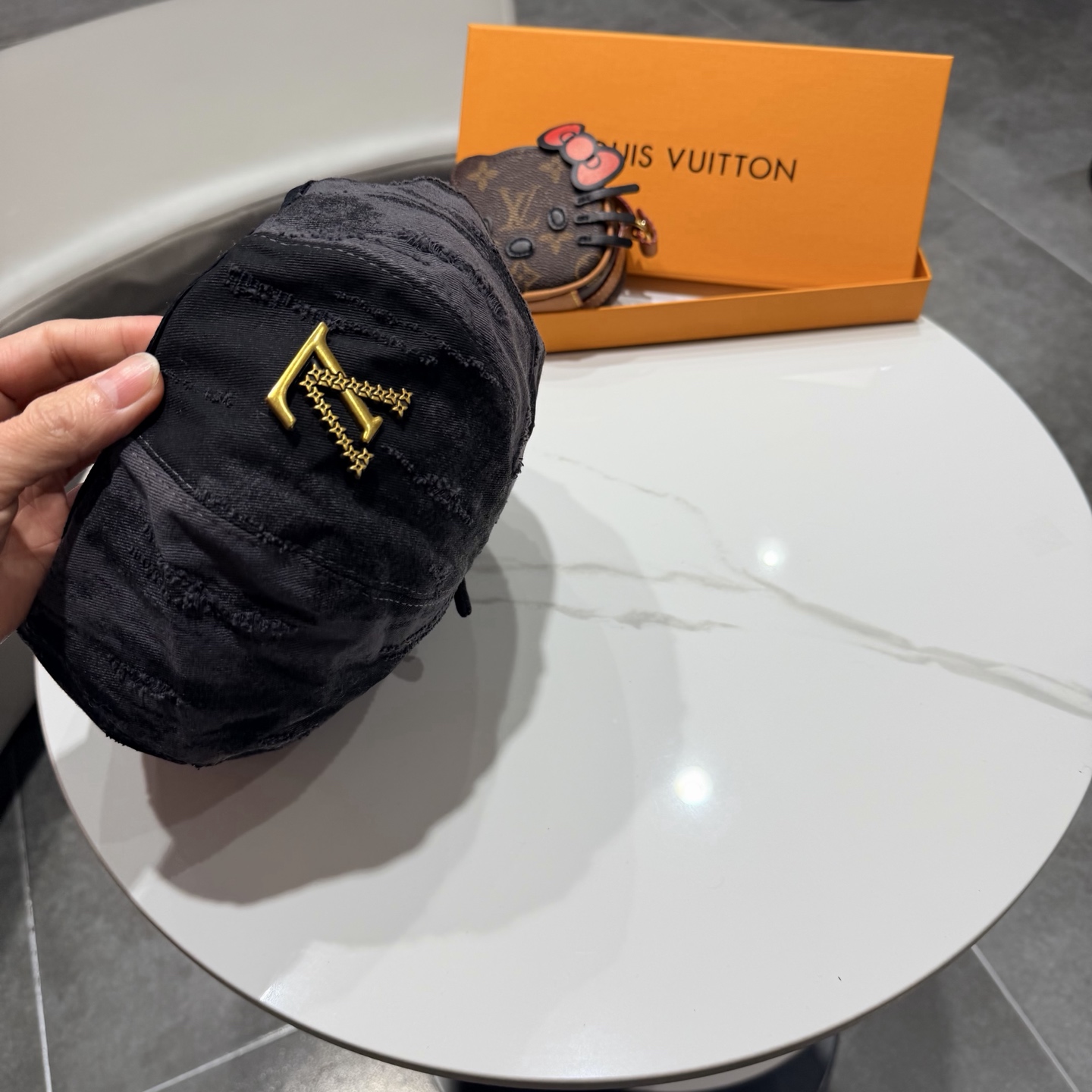 Lv路易斯新款贝雷帽