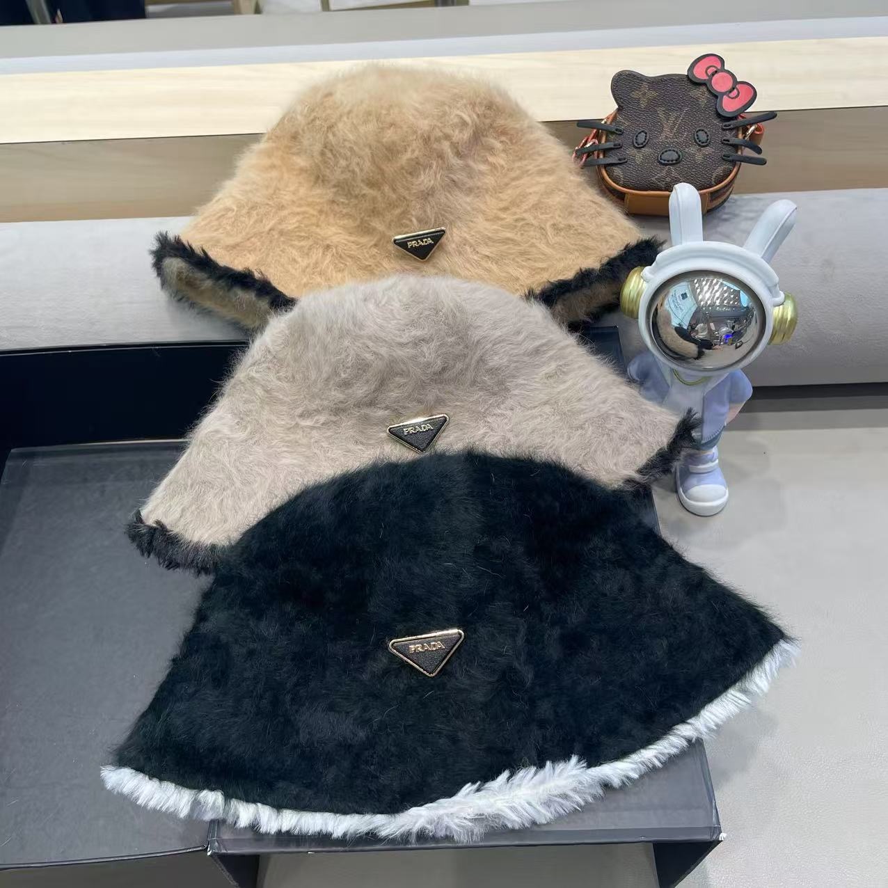 sombrero prada 2024 — photo 5