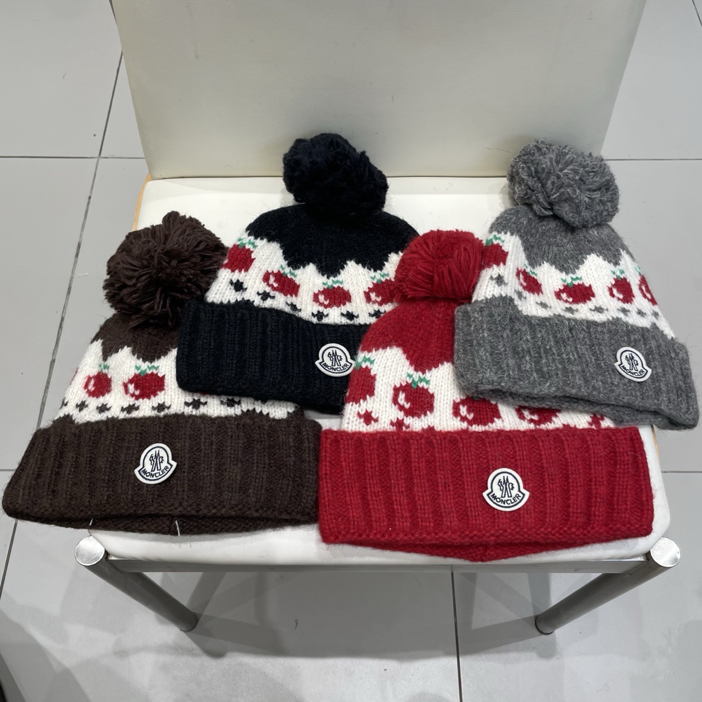 蒙口MONCLER针织毛线帽