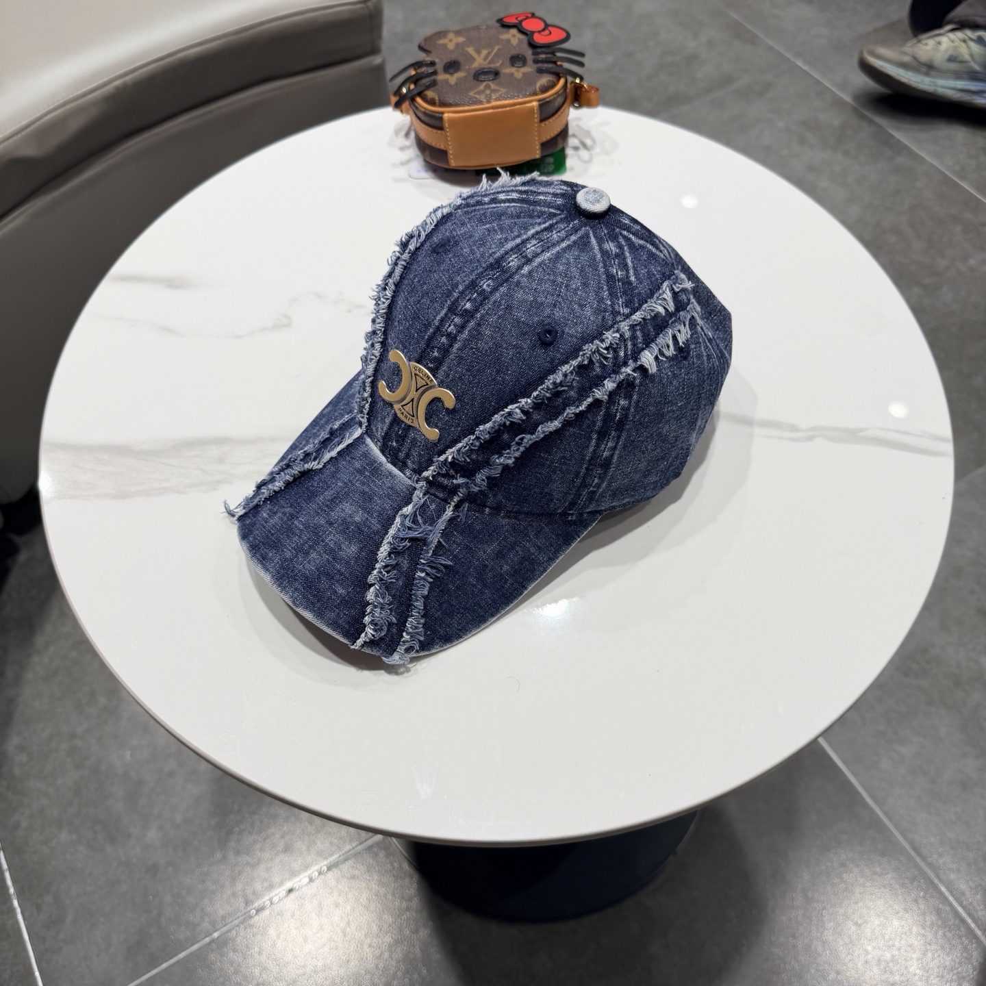 【CELINE赛琳】新款经典休闲潮流款 棒球帽日韩风格，随便搭配都超好看！出门旅游，绝对要入手的一款