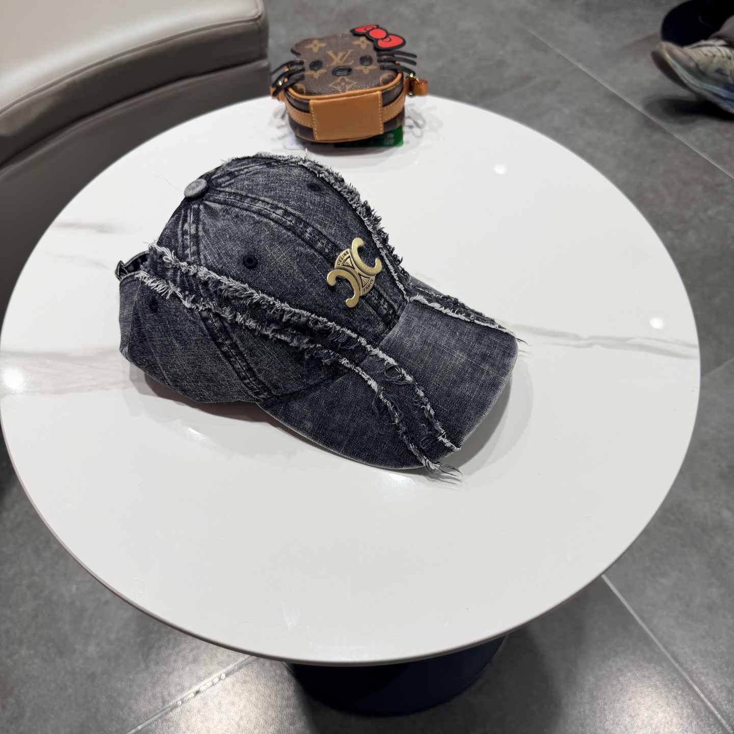 【CELINE赛琳】新款经典休闲潮流款 棒球帽日韩风格，随便搭配都超好看！出门旅游，绝对要入手的一款