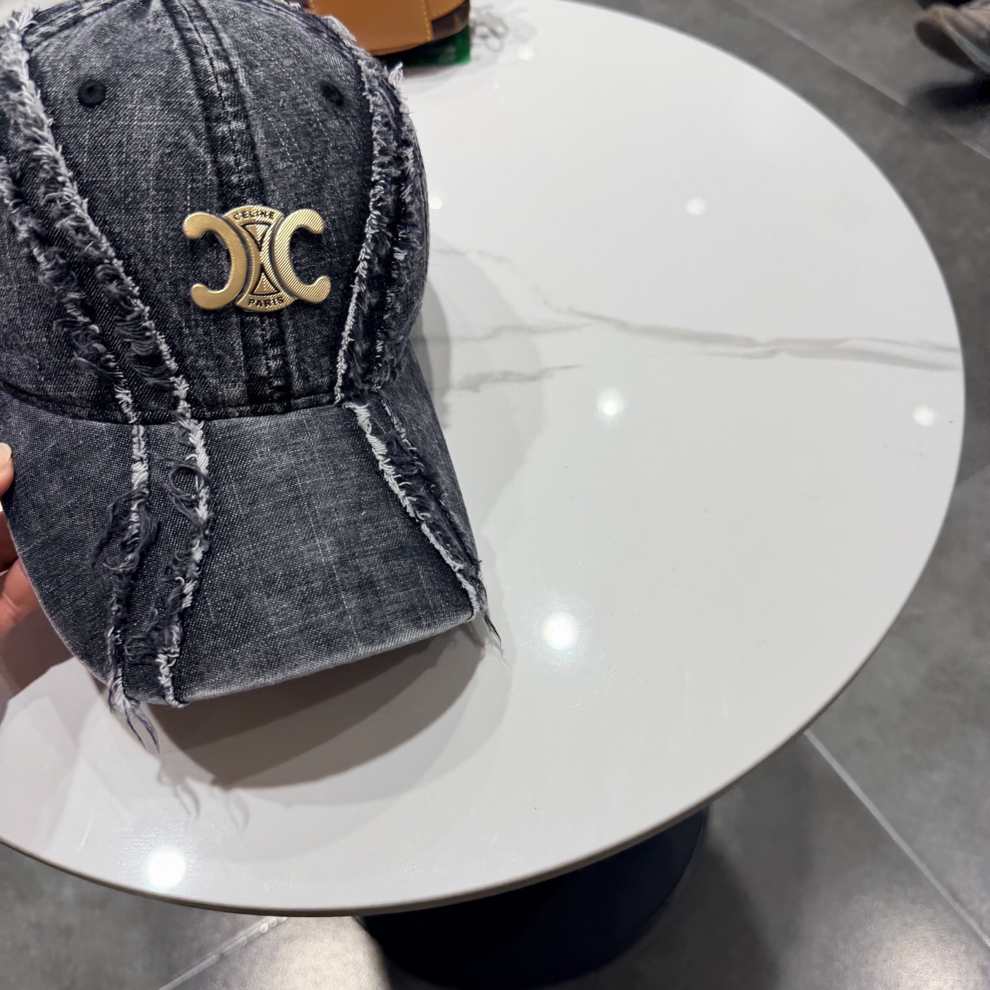 【CELINE赛琳】新款经典休闲潮流款 棒球帽日韩风格，随便搭配都超好看！出门旅游，绝对要入手的一款