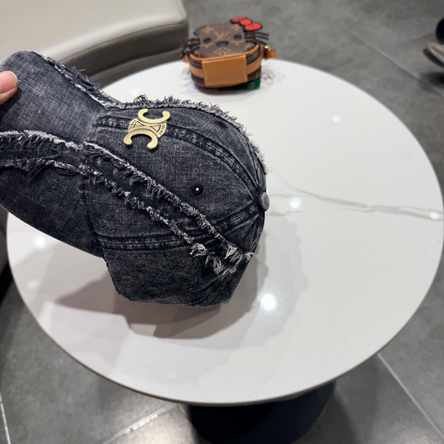 【CELINE赛琳】新款经典休闲潮流款 棒球帽日韩风格，随便搭配都超好看！出门旅游，绝对要入手的一款