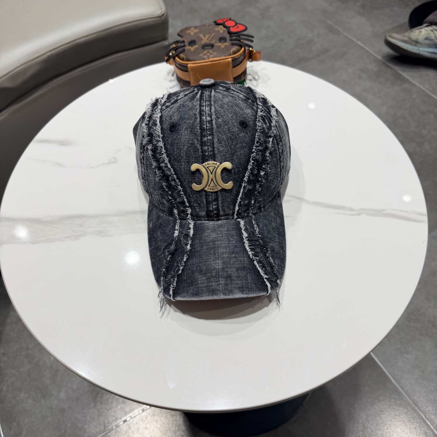 【CELINE赛琳】新款经典休闲潮流款 棒球帽日韩风格，随便搭配都超好看！出门旅游，绝对要入手的一款