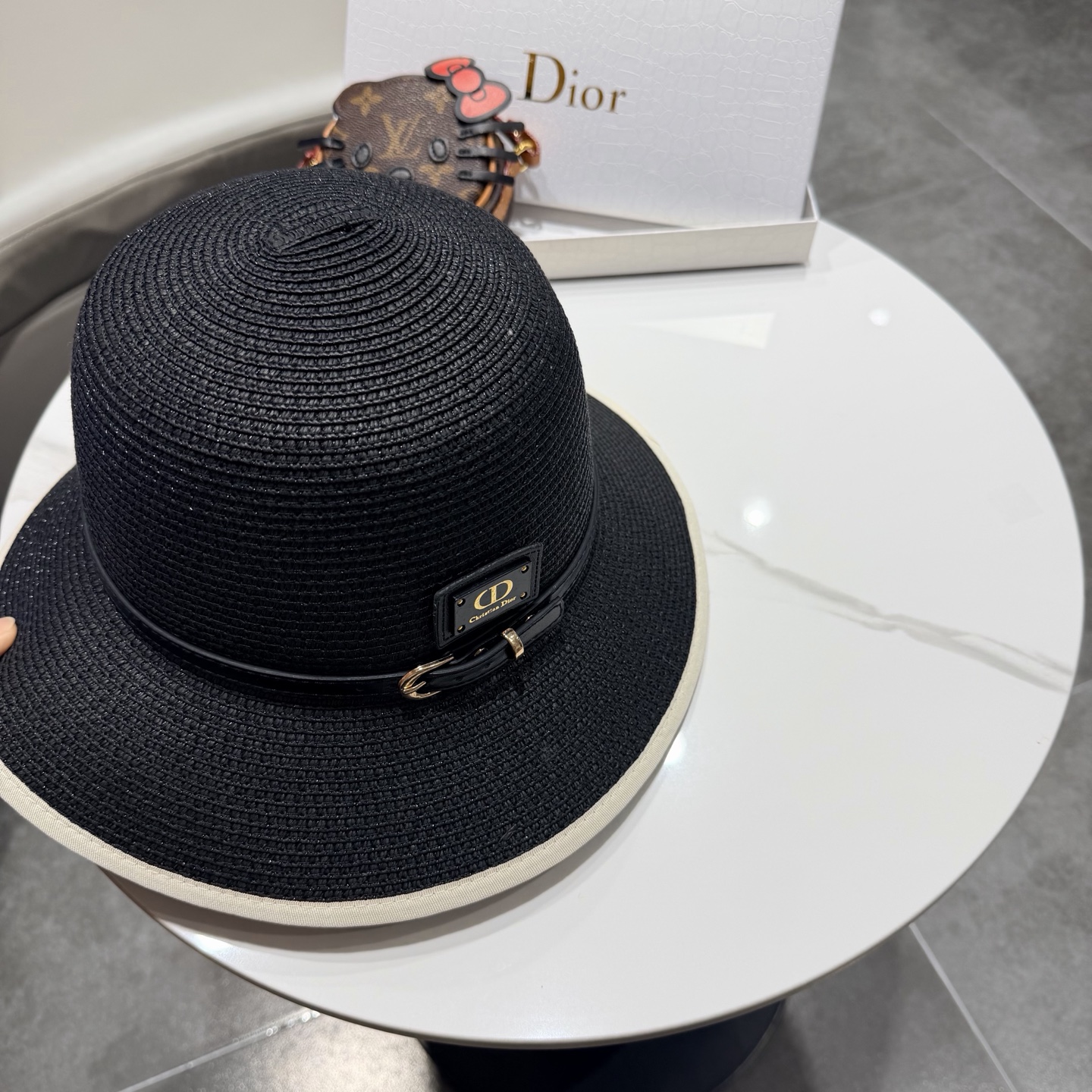 【DIOR迪奥】2026新款镂空大沿礼帽盆帽草帽，出街必备超好搭配，有调节绳