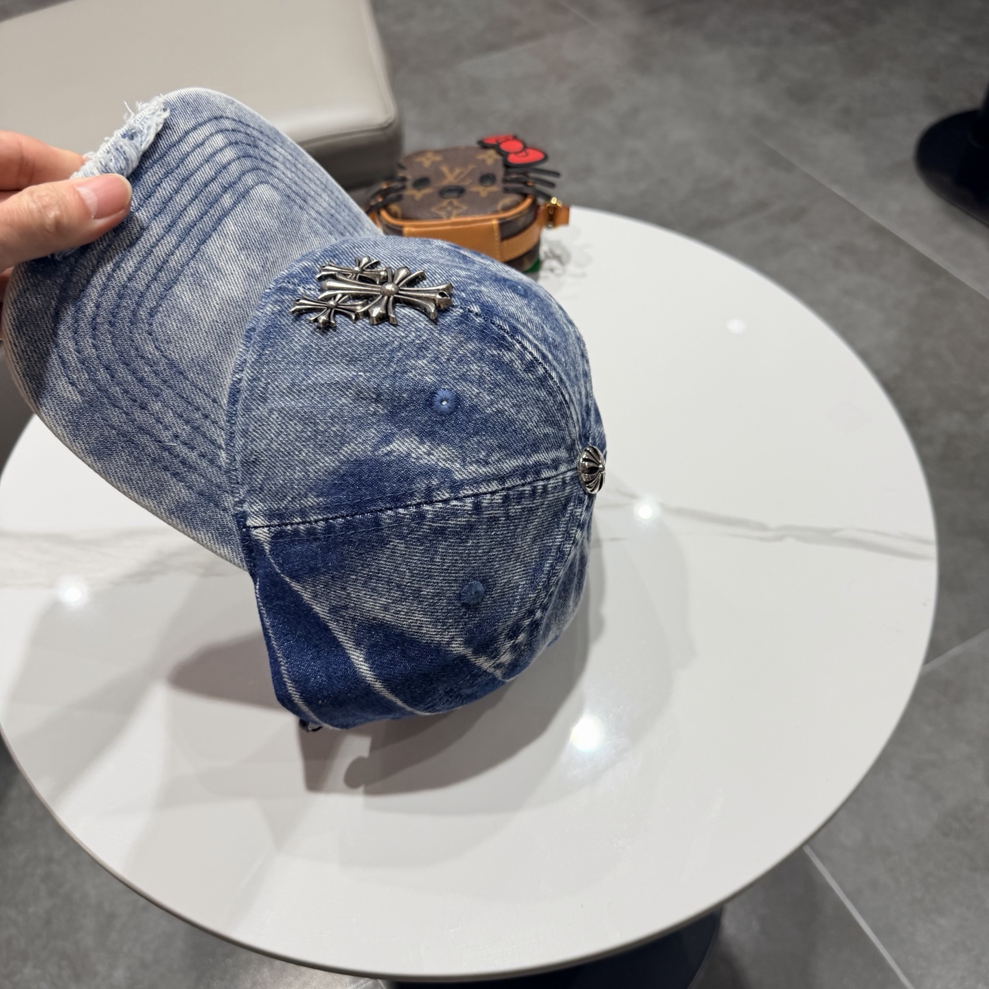 🆕 新款克罗心重工定制版✓棒球帽面料全新升级！质感好版型正！做了扎染工艺~ 很特别！