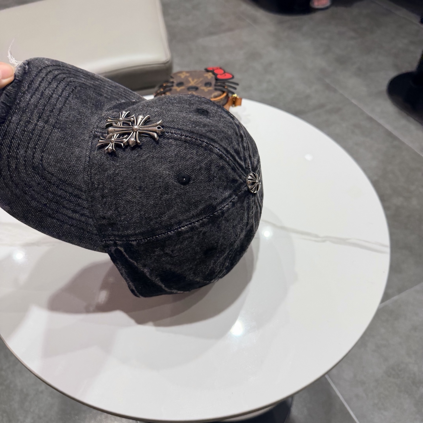 🆕 新款克罗心重工定制版✓棒球帽面料全新升级！质感好版型正！做了扎染工艺~ 很特别！