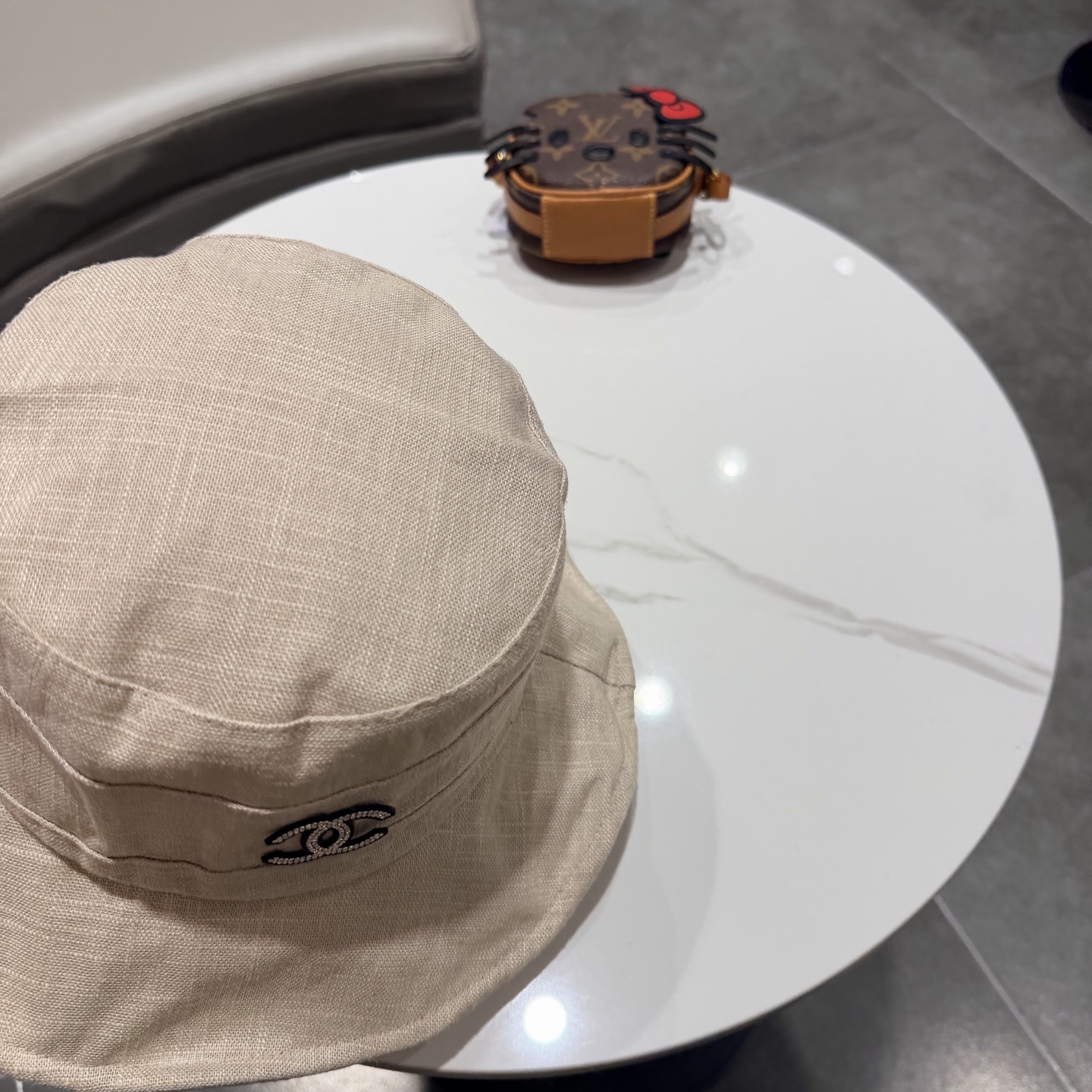 Chanel日韩系光版拼接做旧休闲复古时尚百搭街头出游渔夫帽画家帽新款