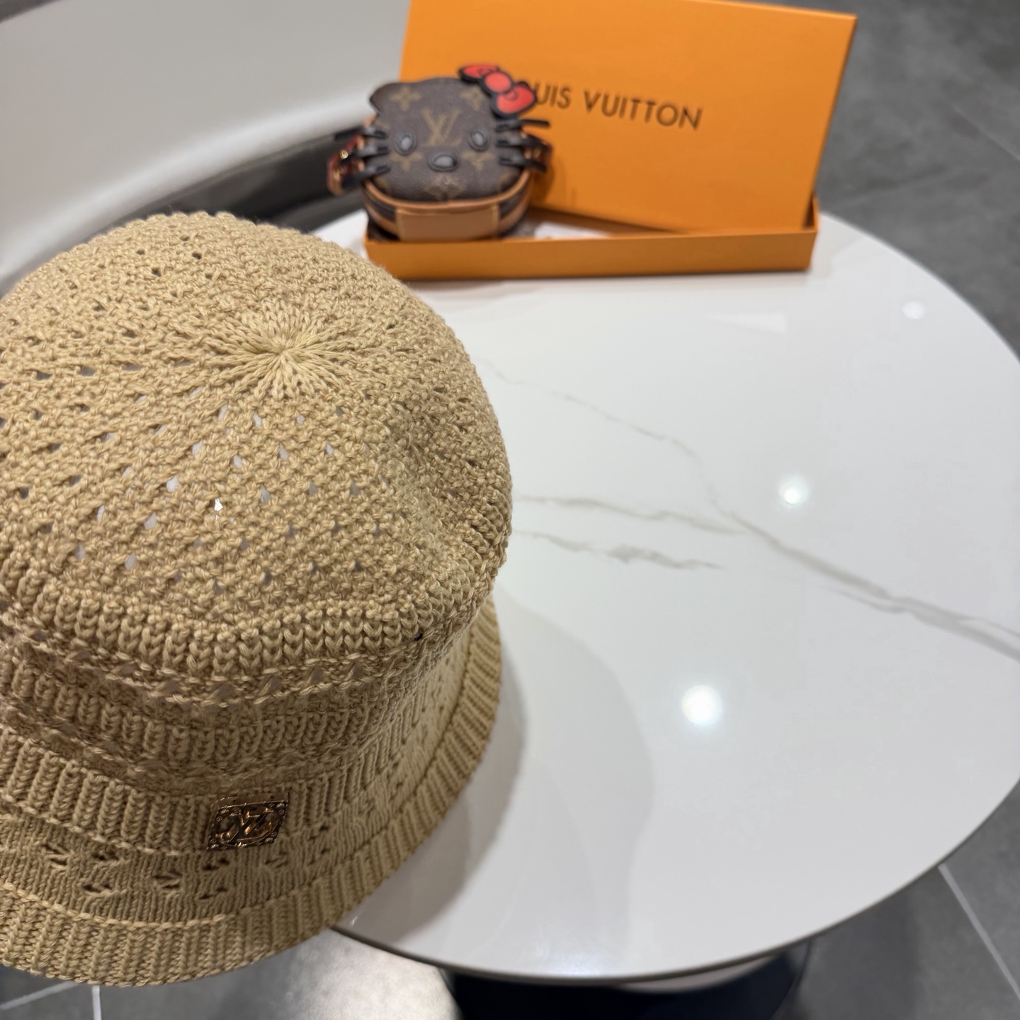 Lv路易威登2026新款遮阳防晒帽子女镂空透气素颜水桶帽春夏季时尚百搭渔夫帽