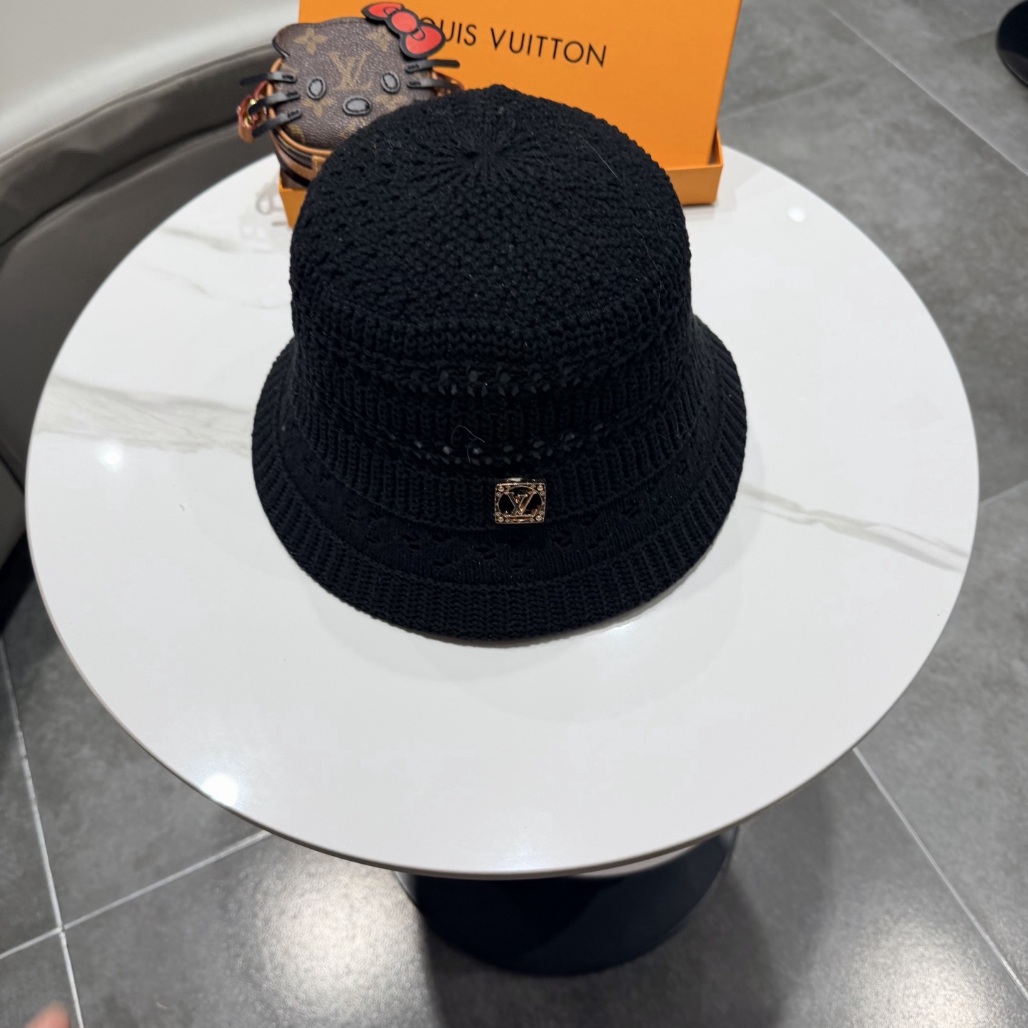 Lv路易威登2026新款遮阳防晒帽子女镂空透气素颜水桶帽春夏季时尚百搭渔夫帽