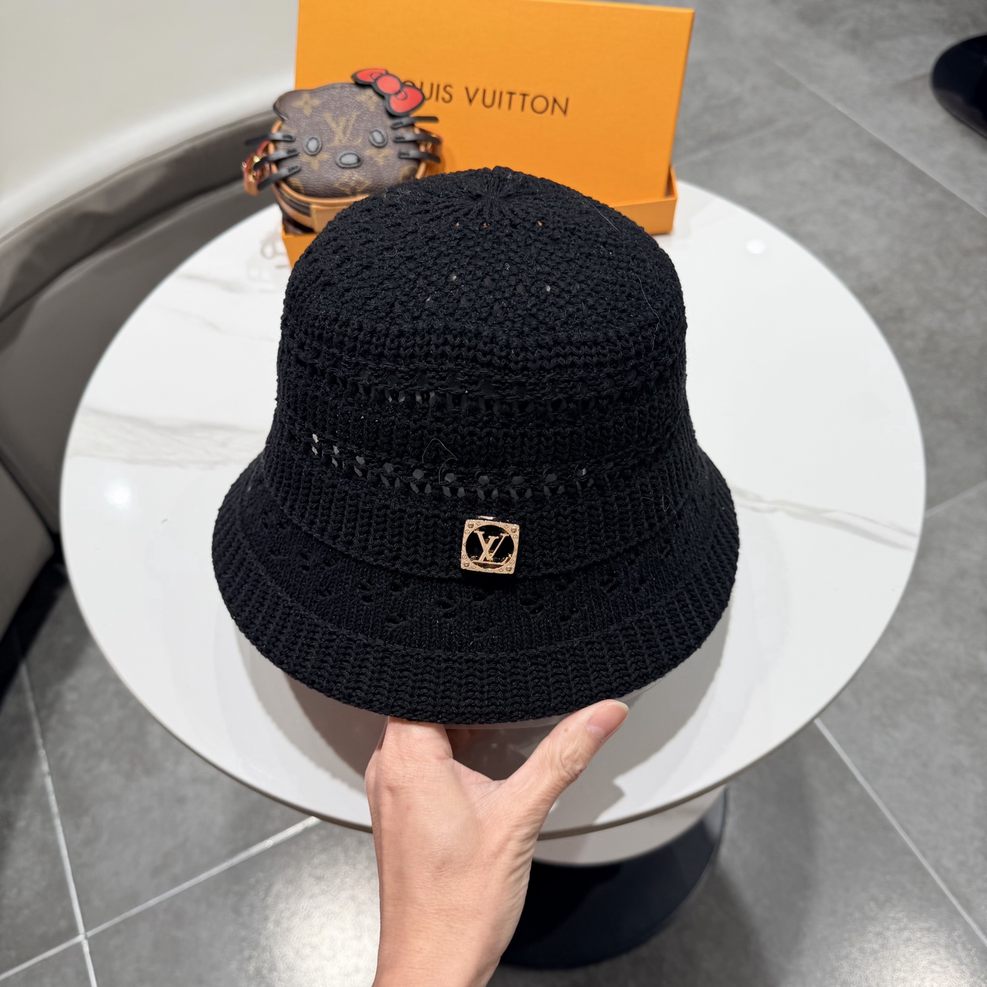 Lv路易威登2026新款遮阳防晒帽子女镂空透气素颜水桶帽春夏季时尚百搭渔夫帽