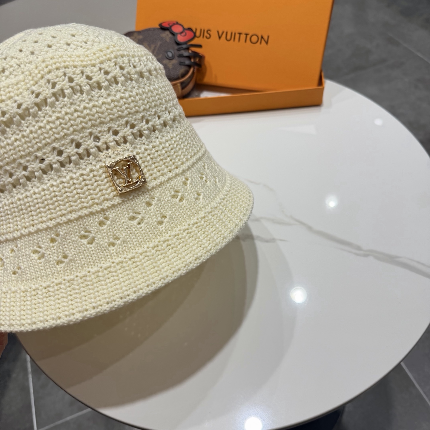 Lv路易威登2026新款遮阳防晒帽子女镂空透气素颜水桶帽春夏季时尚百搭渔夫帽