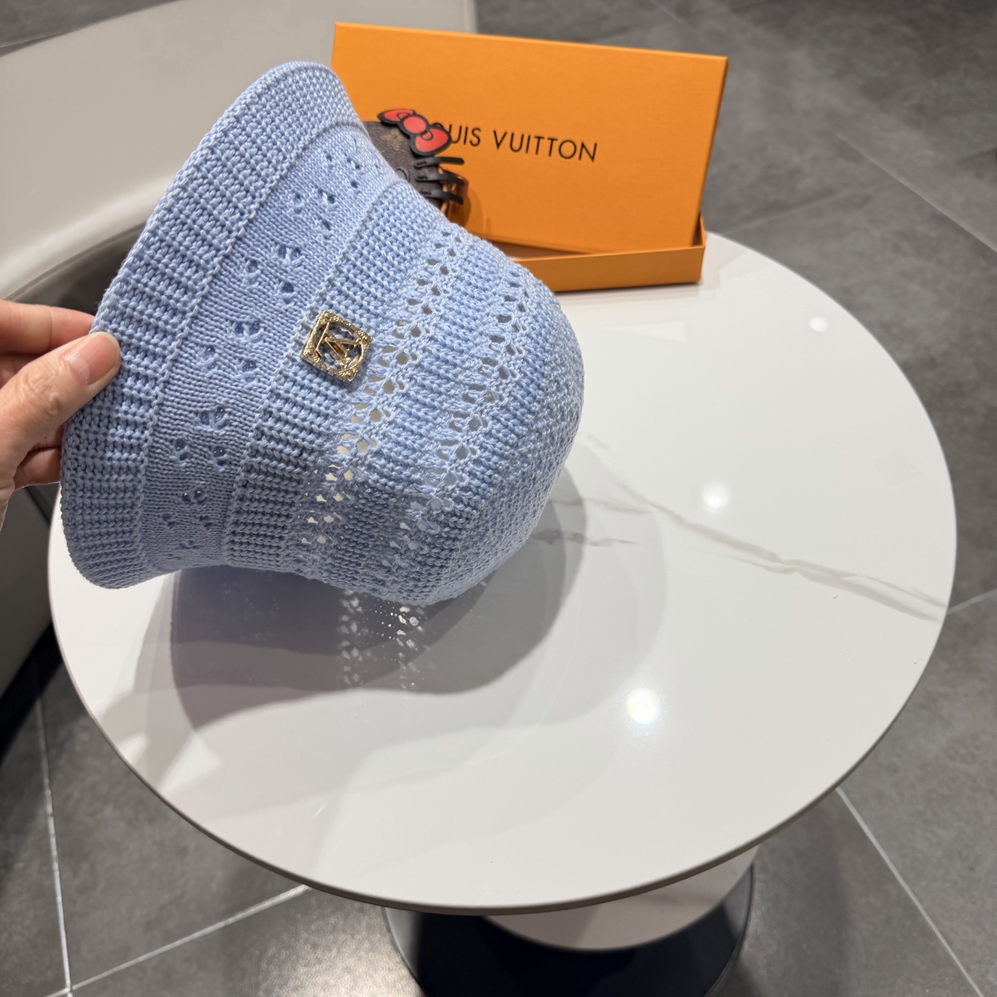 Lv路易威登2026新款遮阳防晒帽子女镂空透气素颜水桶帽春夏季时尚百搭渔夫帽