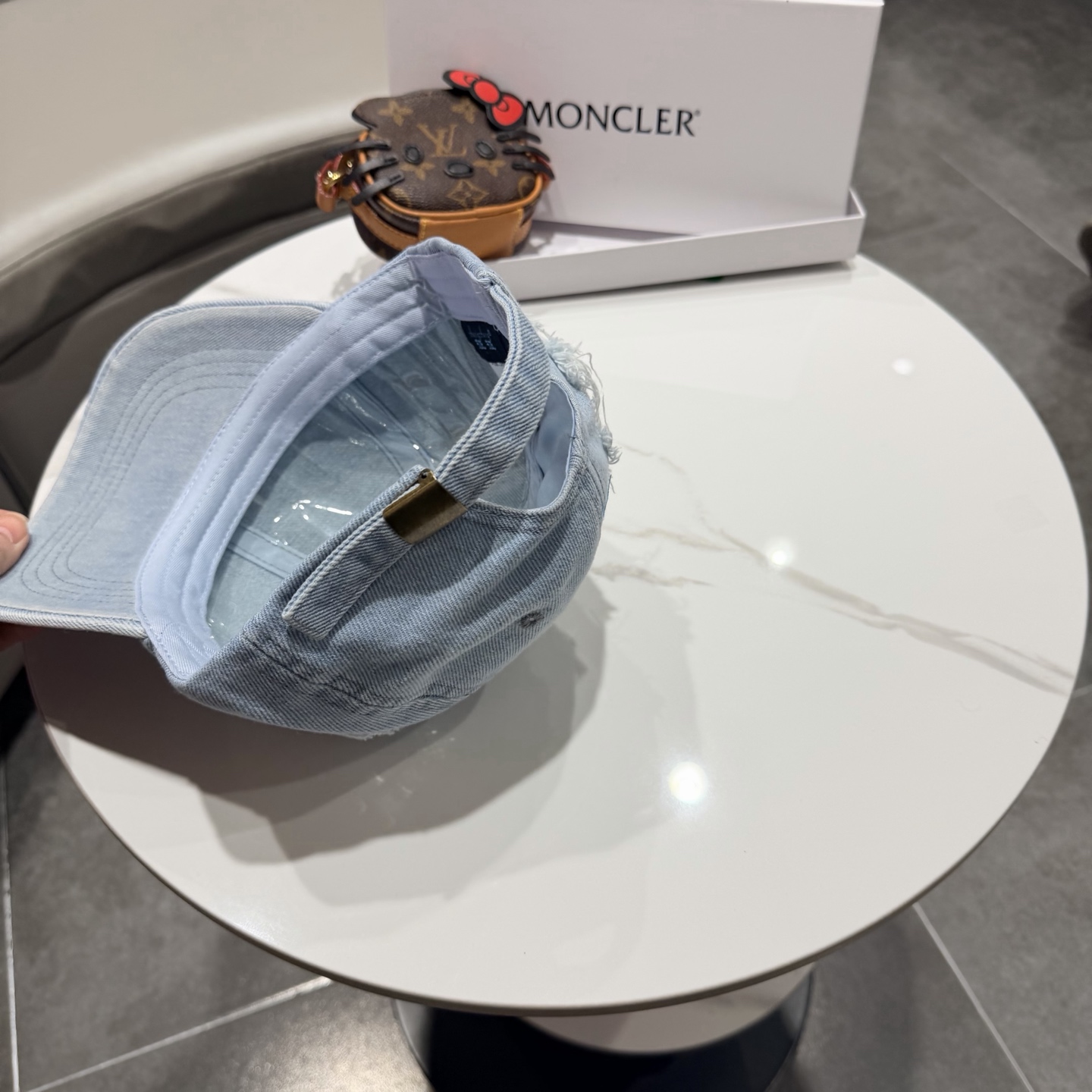 。蒙口Moncler 秋冬款新款个性棒球帽，高品质高颜值时尚单品！男女同款