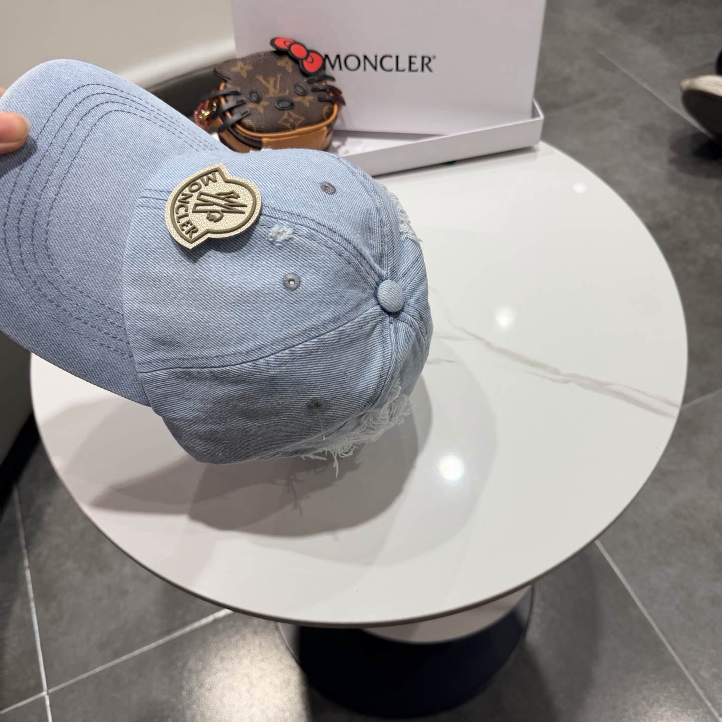 。蒙口Moncler 秋冬款新款个性棒球帽，高品质高颜值时尚单品！男女同款