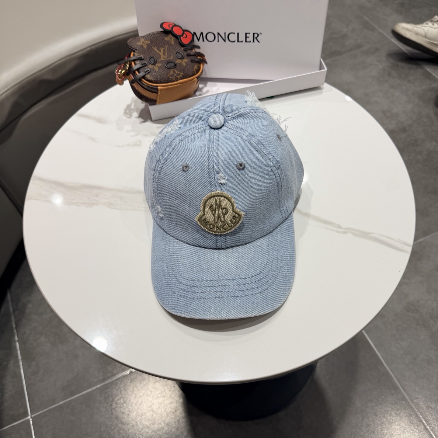 。蒙口Moncler 秋冬款新款个性棒球帽，高品质高颜值时尚单品！男女同款
