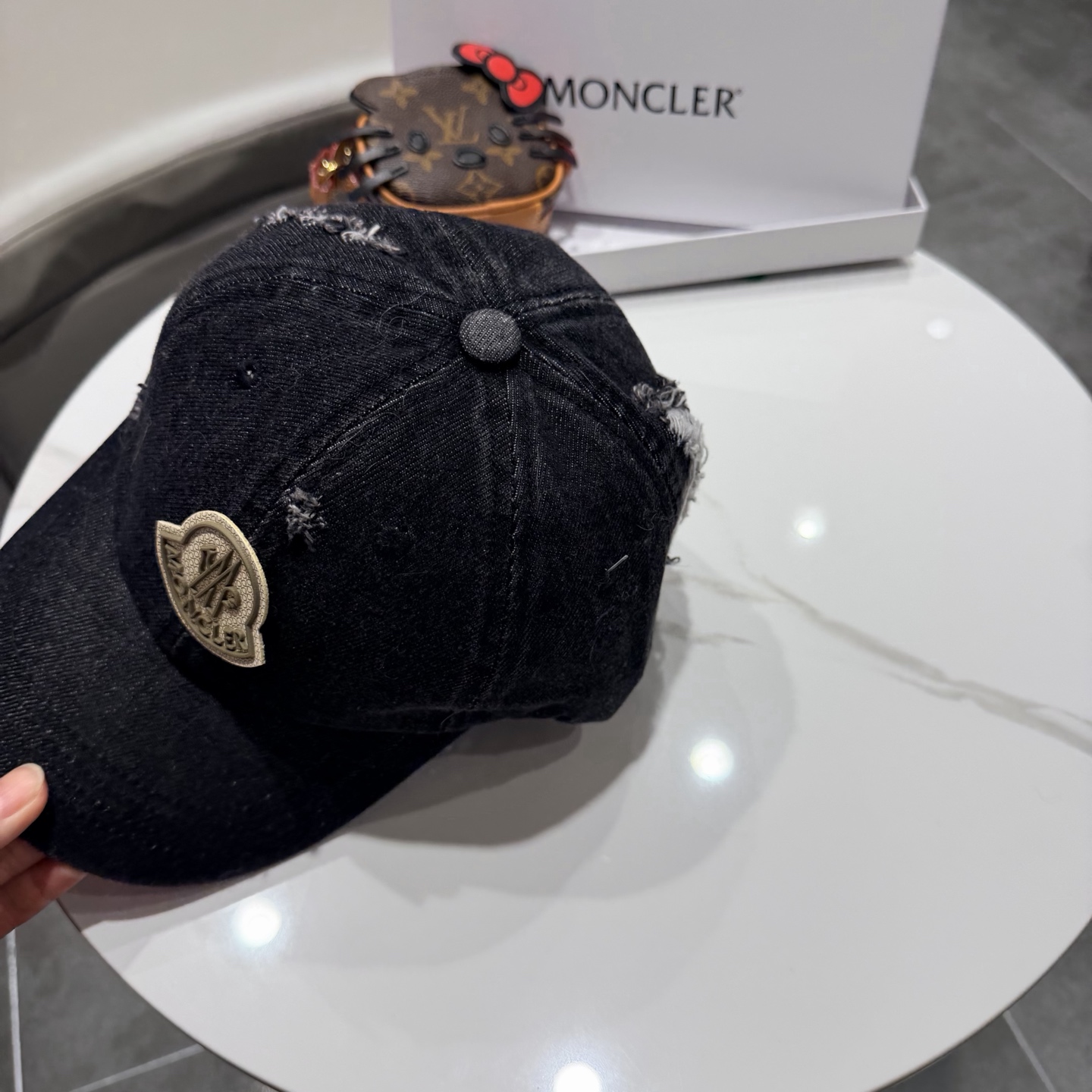 。蒙口Moncler 秋冬款新款个性棒球帽，高品质高颜值时尚单品！男女同款