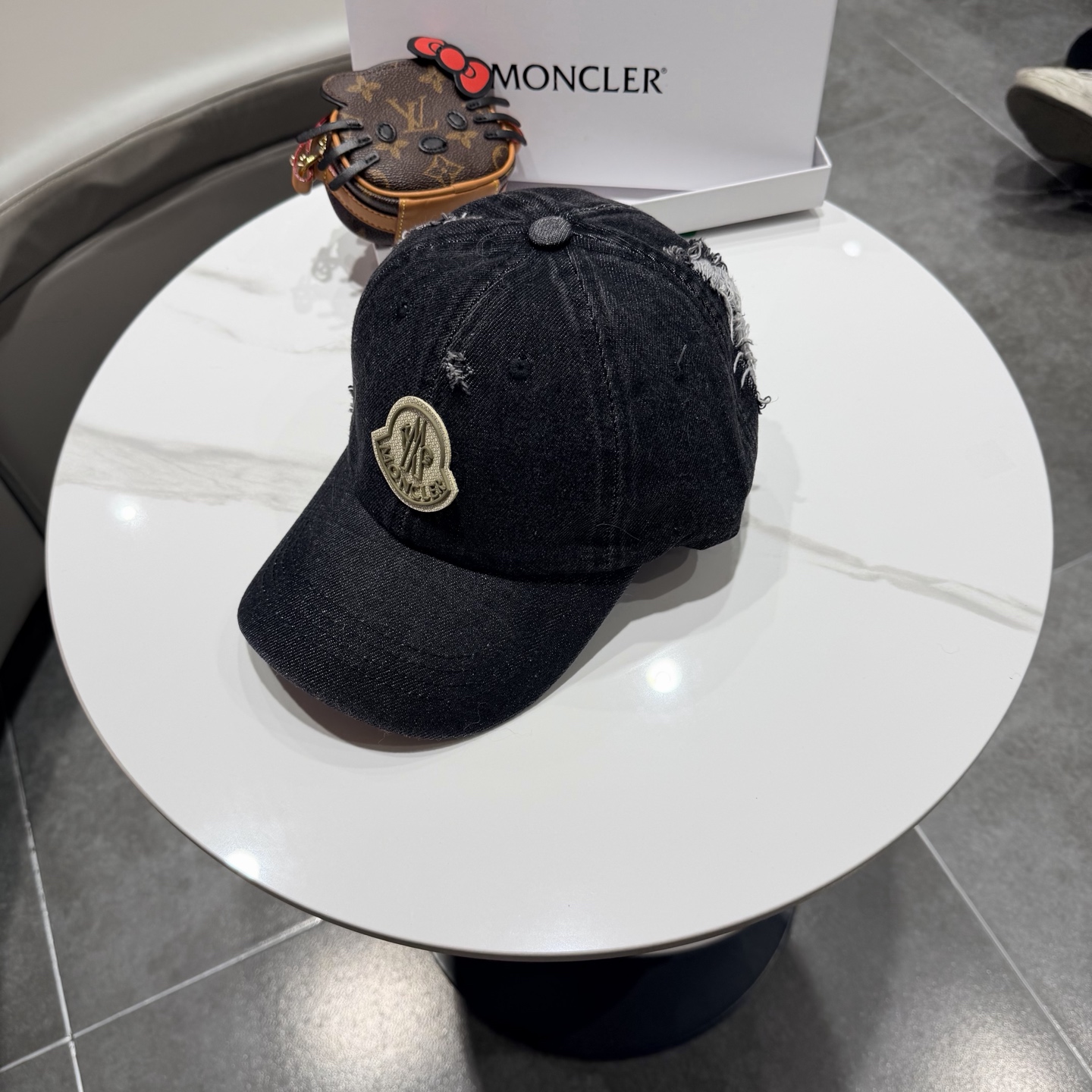 。蒙口Moncler 秋冬款新款个性棒球帽，高品质高颜值时尚单品！男女同款