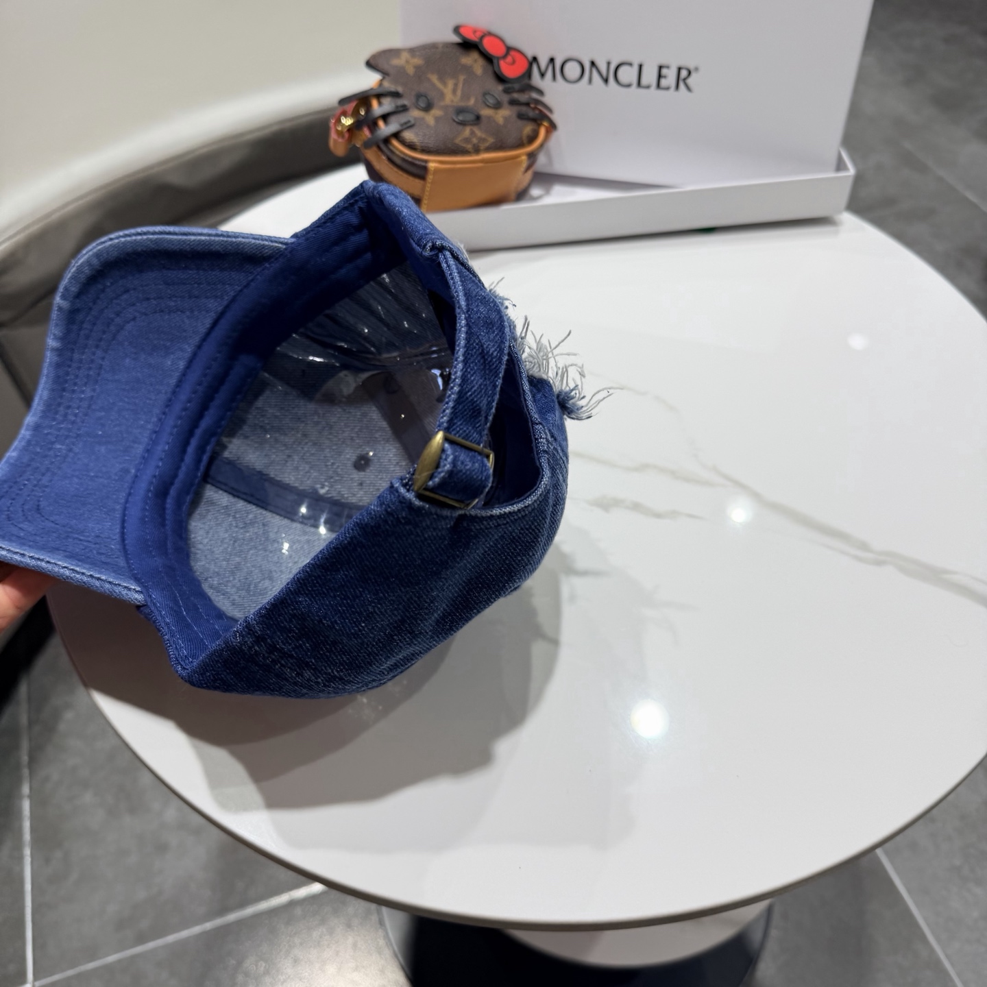 。蒙口Moncler 秋冬款新款个性棒球帽，高品质高颜值时尚单品！男女同款