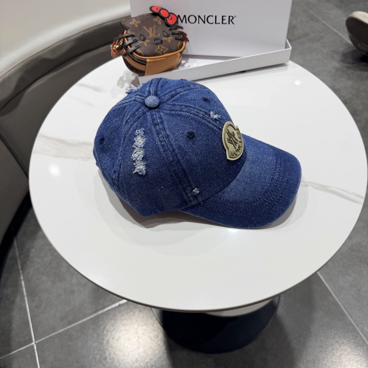 。蒙口Moncler 秋冬款新款个性棒球帽，高品质高颜值时尚单品！男女同款