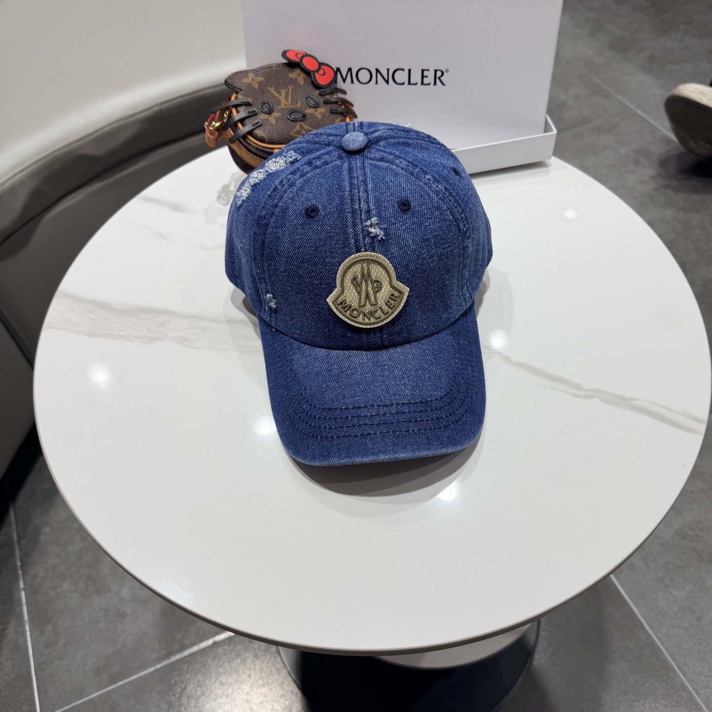 。蒙口Moncler 秋冬款新款个性棒球帽，高品质高颜值时尚单品！男女同款