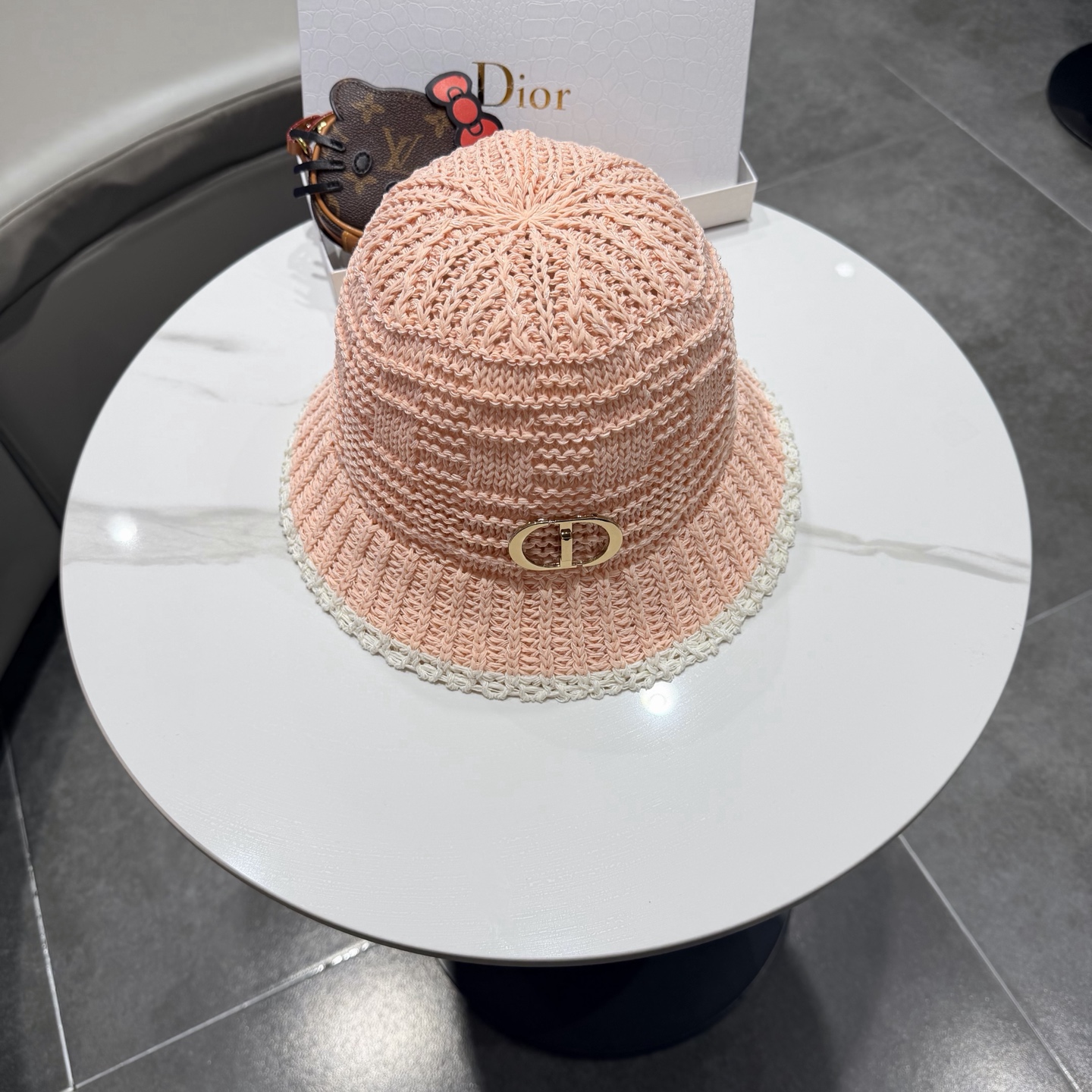 迪奥Dior盆帽新款夏季网眼透气时尚百搭韩版户外街头休闲旅游防嗮遮阳帽女