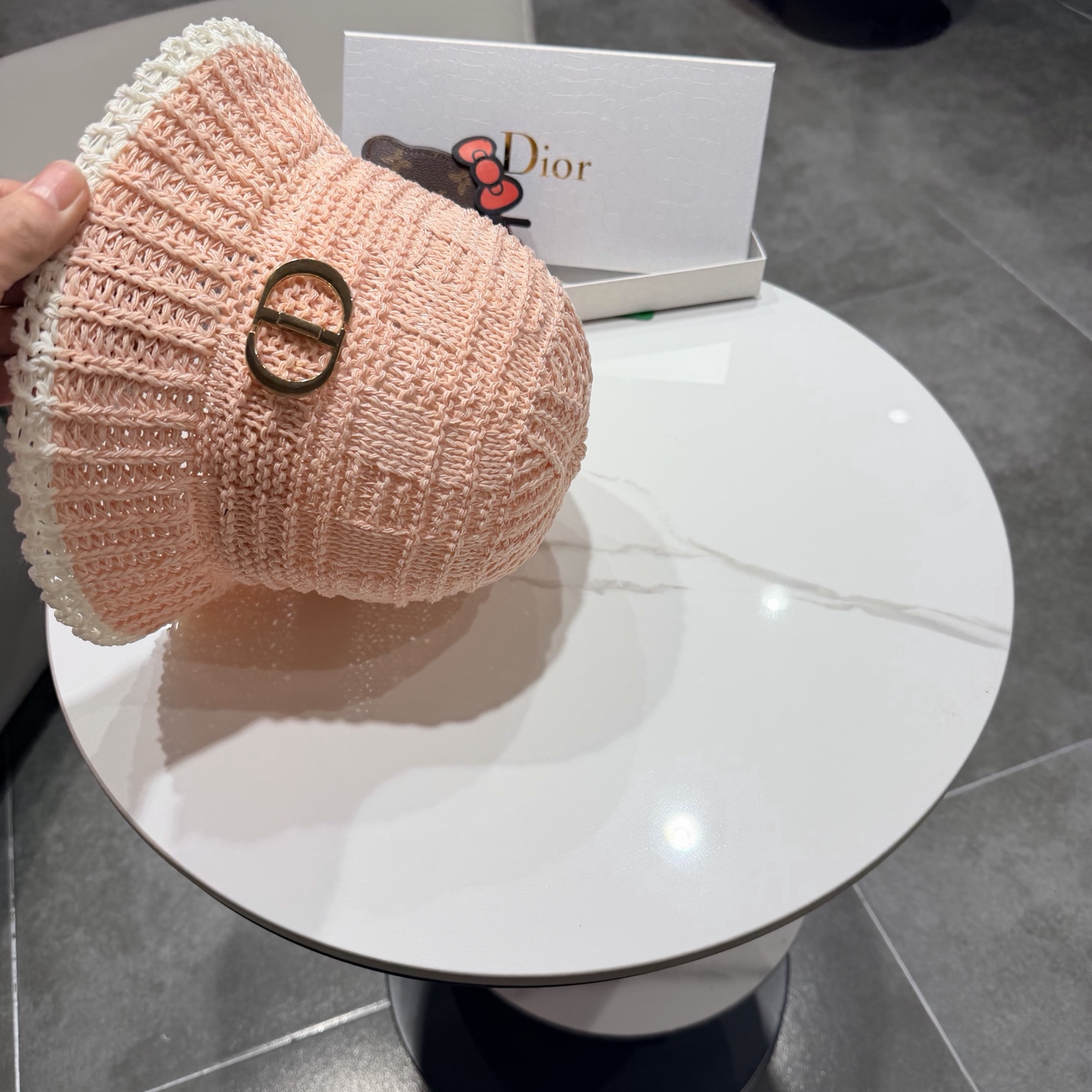 迪奥Dior盆帽新款夏季网眼透气时尚百搭韩版户外街头休闲旅游防嗮遮阳帽女