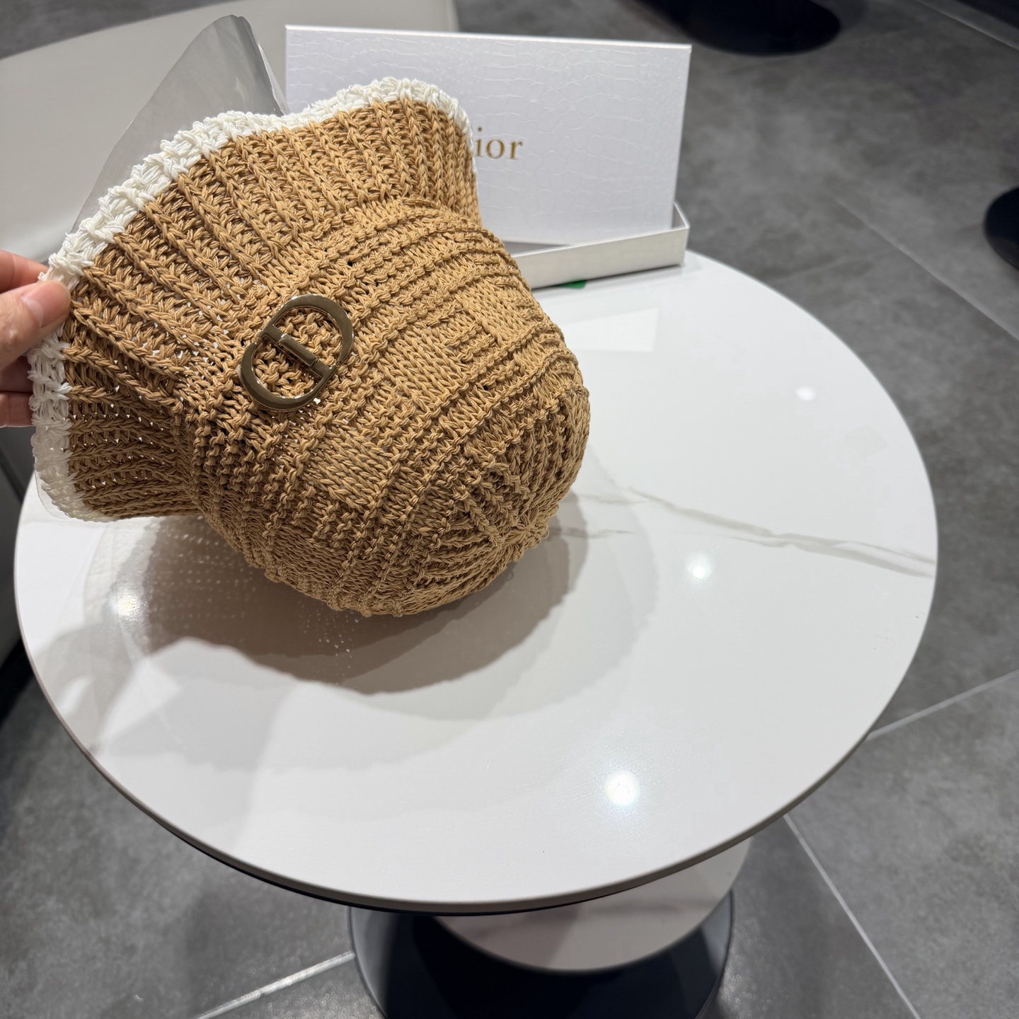 迪奥Dior盆帽新款夏季网眼透气时尚百搭韩版户外街头休闲旅游防嗮遮阳帽女