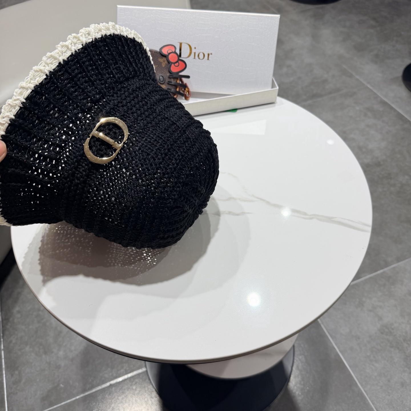 迪奥Dior盆帽新款夏季网眼透气时尚百搭韩版户外街头休闲旅游防嗮遮阳帽女