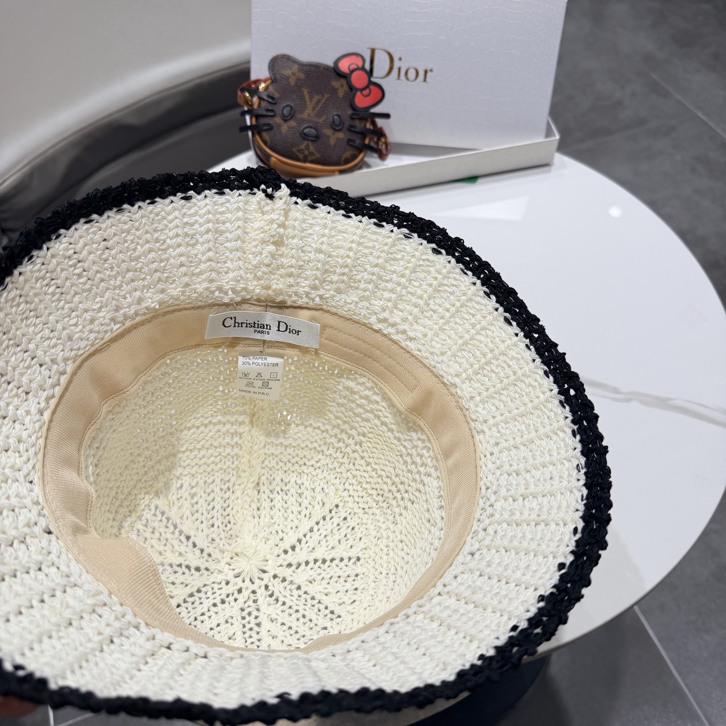 迪奥Dior盆帽新款夏季网眼透气时尚百搭韩版户外街头休闲旅游防嗮遮阳帽女