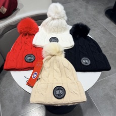 上新ꫛꫀꪝ ❥——加拿大鹅。CANADA GOOSE 新羊毛针织帽,官网原单复刻.非常柔软亲肤,弹性很好!有质感又非常百 上新ꫛꫀꪝ ❥——加拿大鹅。CANADA GOOSE 新羊毛针织帽,官网原单复刻.非常柔软亲肤,弹性很好!有质感又非常百