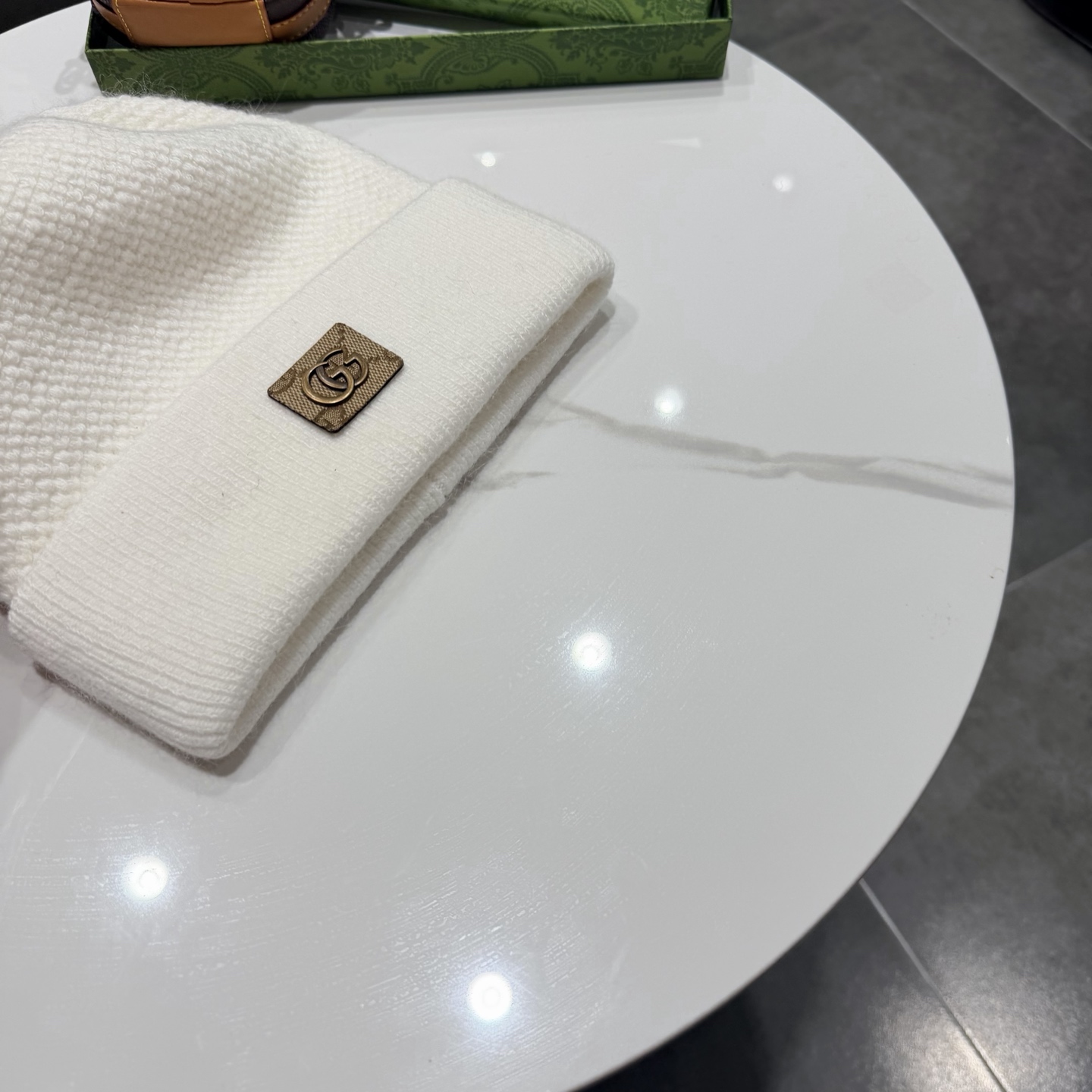 GUCCI古奇👒经典原单蒙口针织毛线帽，采用精选百羊毛面料，超高羊毛成份，‼️手感超柔软，弹性极佳，高档又减龄、超保暖！