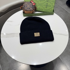 GUCCI古奇👒经典原单蒙口针织毛线帽,采用精选百羊毛面料,超高羊毛成份,‼️手感超柔软,弹性极佳,高档又减龄、超保暖! GUCCI古奇👒经典原单蒙口针织毛线帽,采用精选百羊毛面料,超高羊毛成份,‼️手感超柔软,弹性极佳,高档又减龄、超保暖!